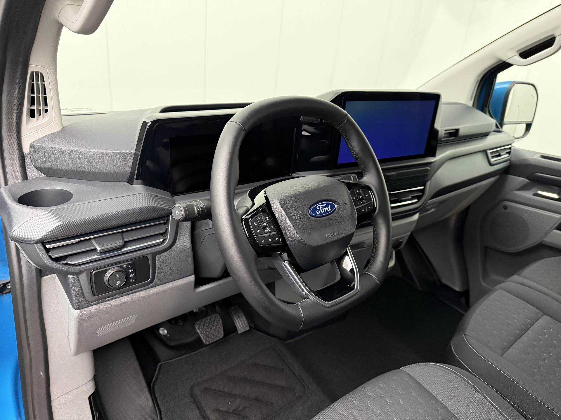 Hoofdafbeelding Ford E-Transit Custom