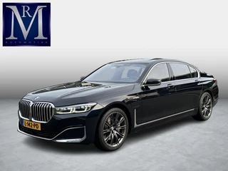 Hoofdafbeelding BMW 7 Serie BMW 7-serie 745Le xDrive High Executive VAN: €57.900,- VOOR: €53.877,- UW EINDEJAARSVOORDEEL: €4.023,- MEGA VOL | INDIVIDUAL | BOWERS&WILKINS | LASER | DRIVING ASS. PROFF.