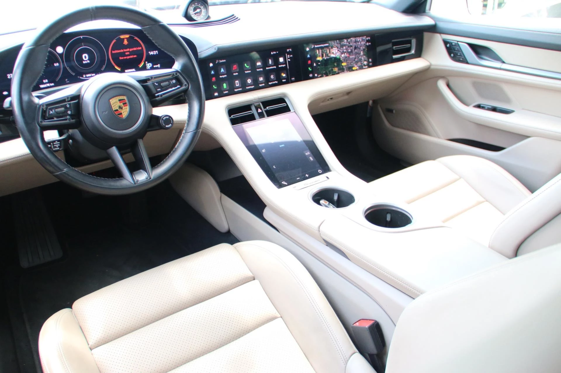 Hoofdafbeelding Porsche Taycan