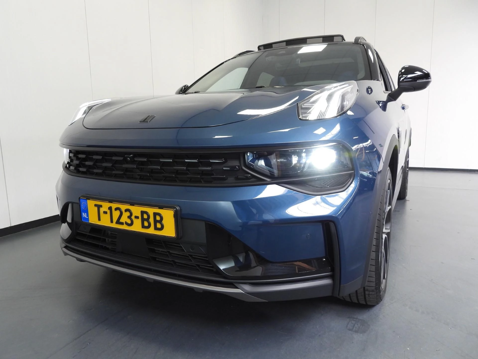 Hoofdafbeelding Lynk & Co 01