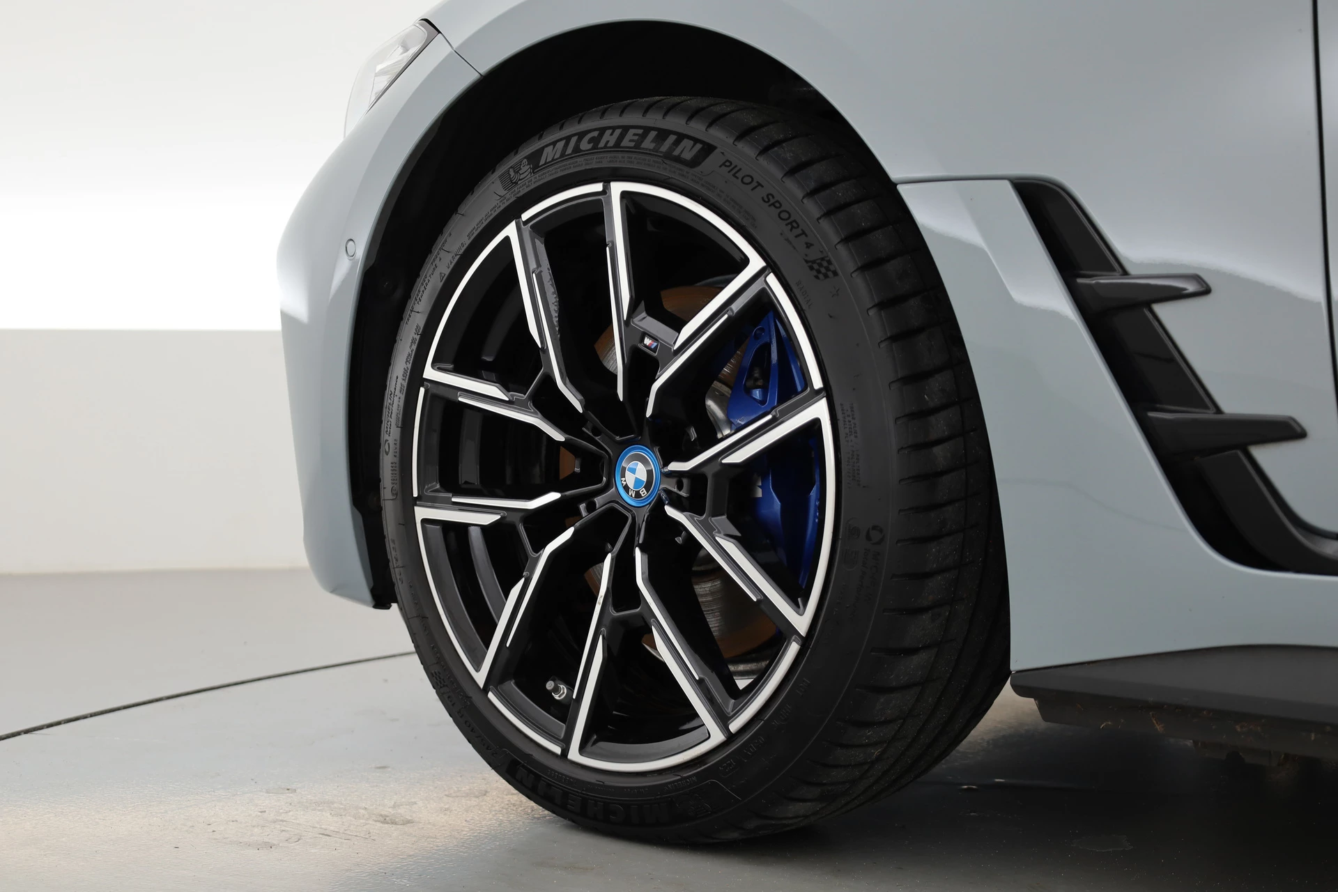 Hoofdafbeelding BMW i4