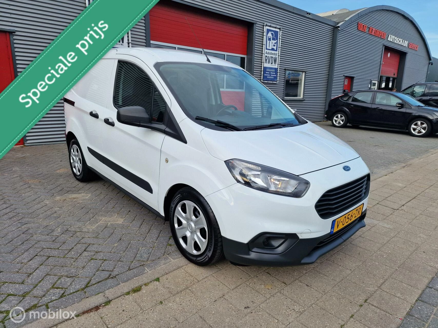 Hoofdafbeelding Ford Transit Courier