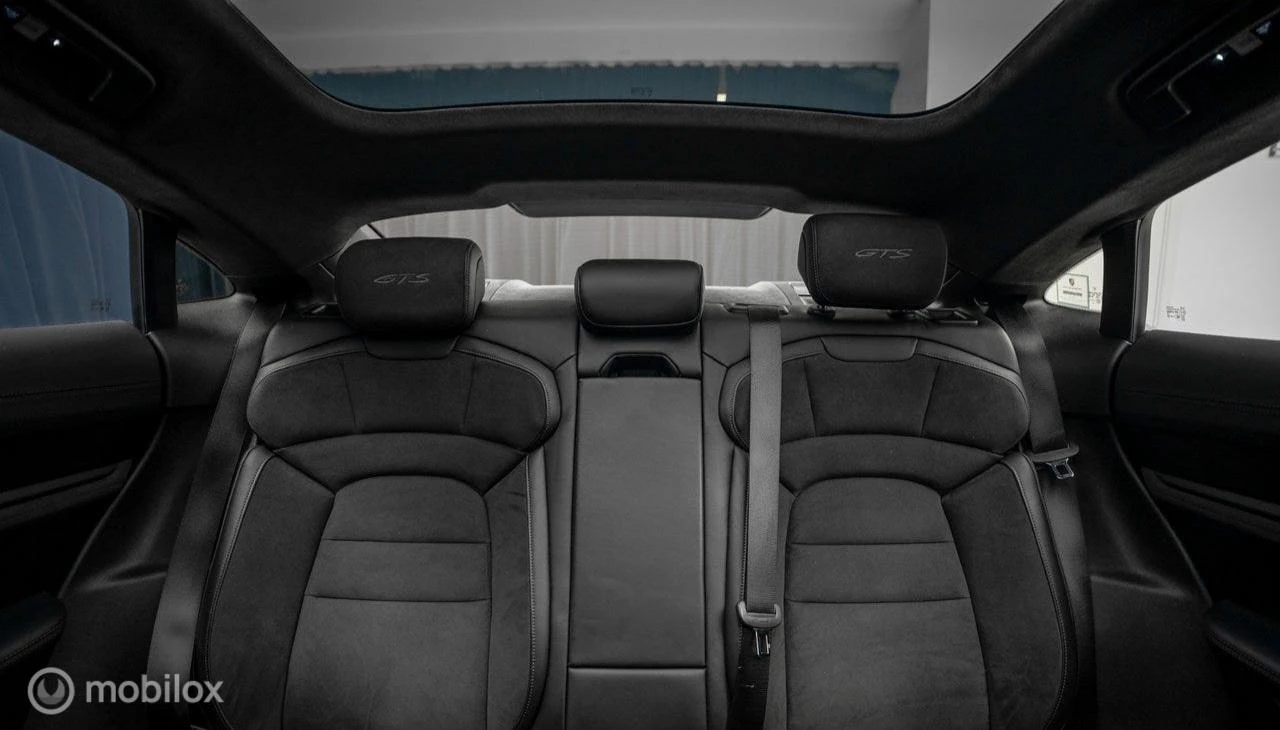 Hoofdafbeelding Porsche Taycan