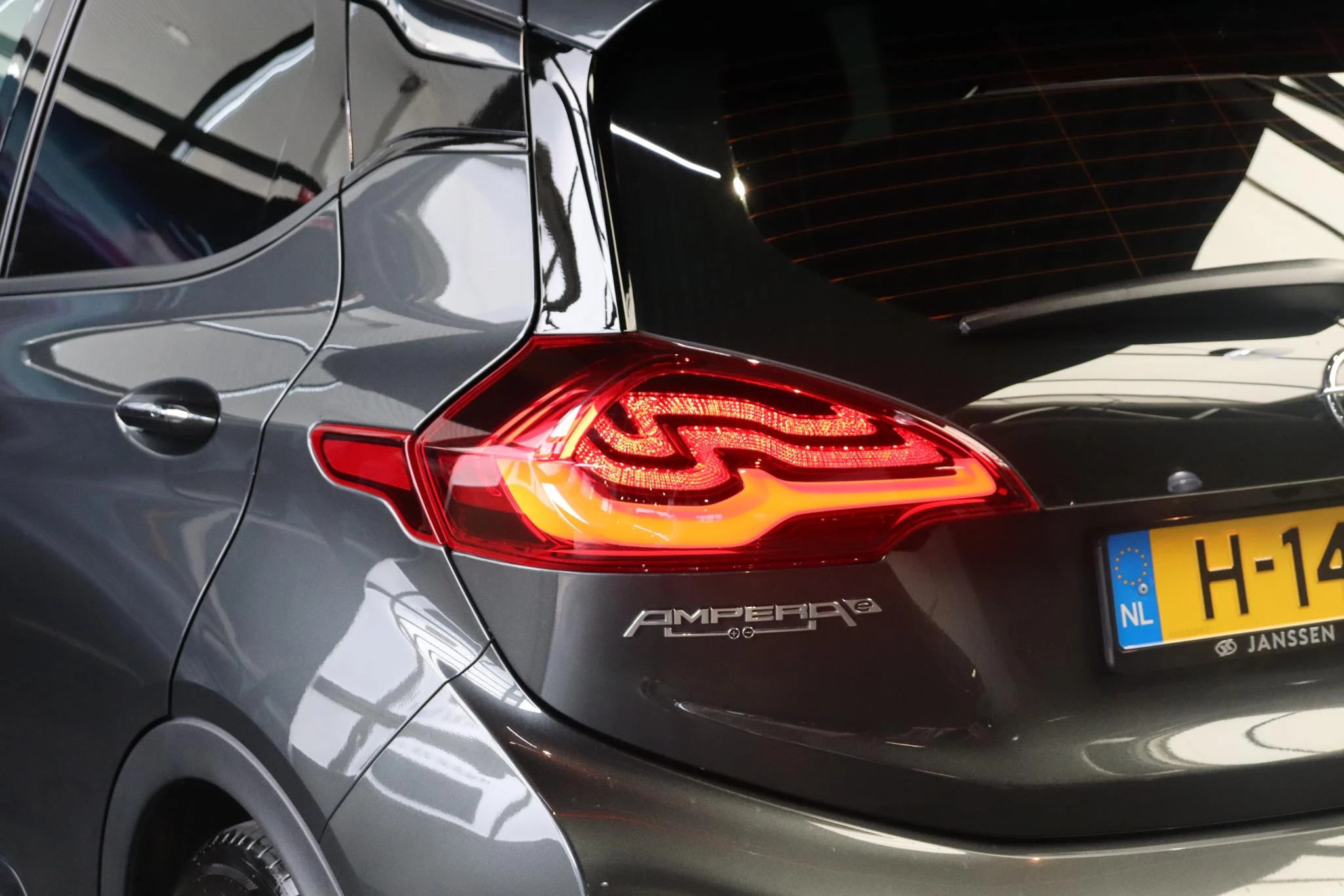 Hoofdafbeelding Opel Ampera-e