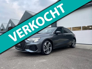 Hoofdafbeelding Audi A3 Audi A3 Sportback 35 TFSI S edition 3x S-line Pano Camera RS stoelen