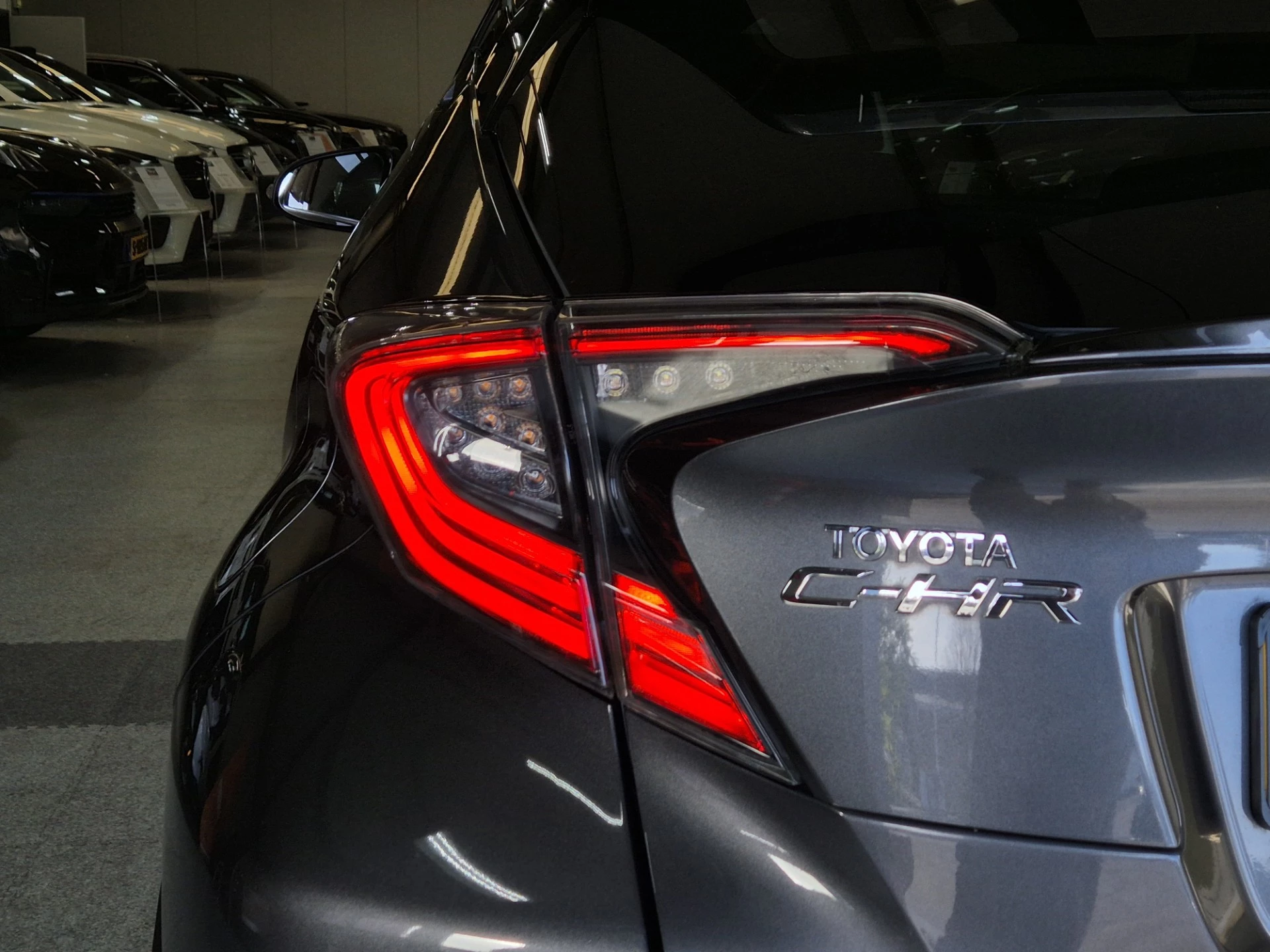 Hoofdafbeelding Toyota C-HR