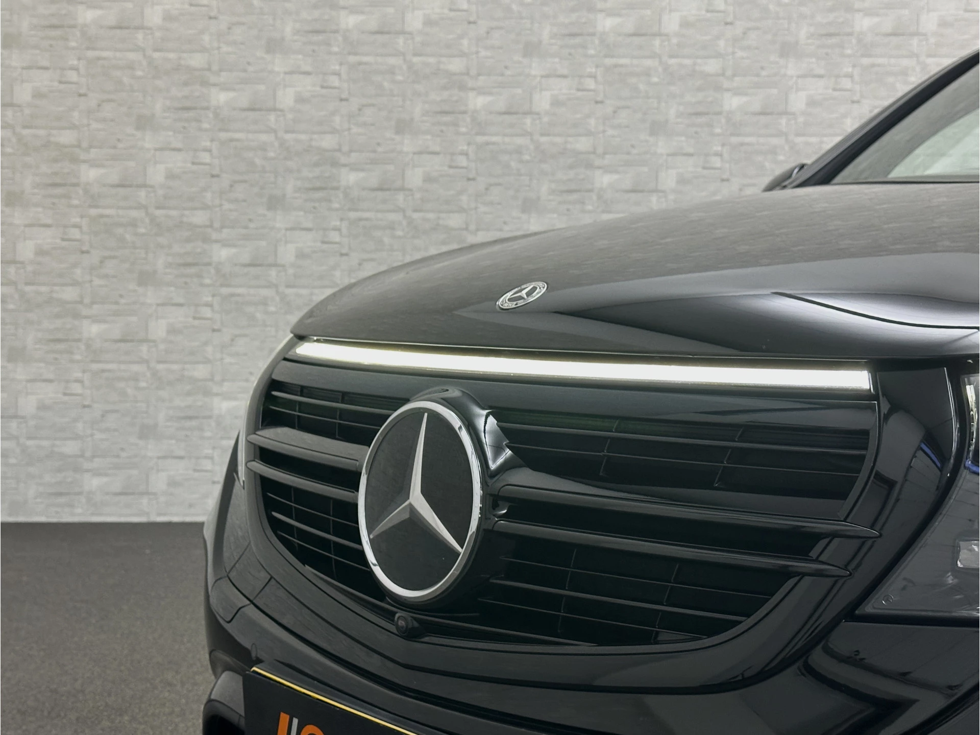 Hoofdafbeelding Mercedes-Benz EQC