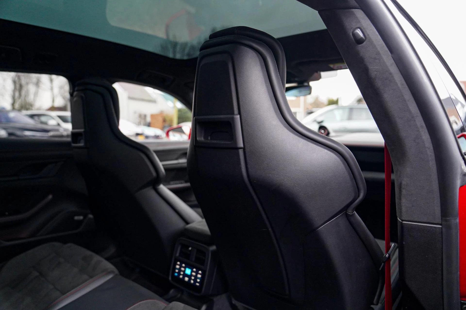 Hoofdafbeelding Porsche Taycan