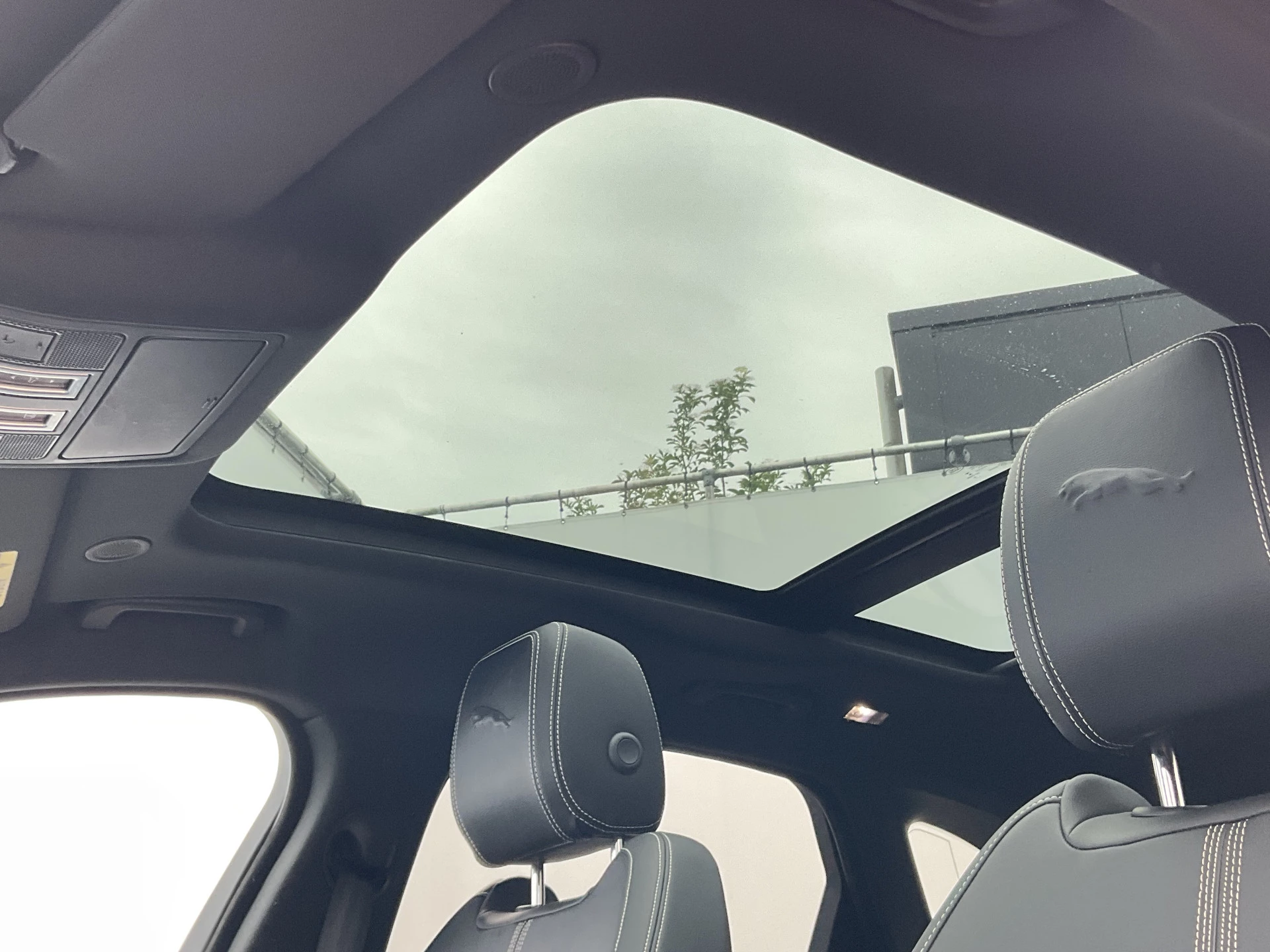Hoofdafbeelding Jaguar F-PACE