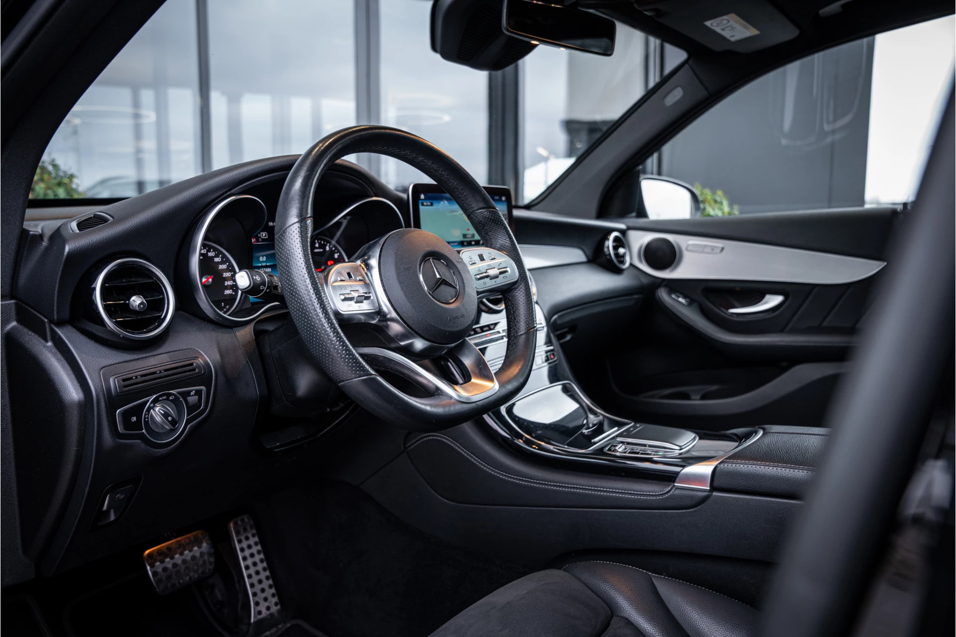 Hoofdafbeelding Mercedes-Benz GLC