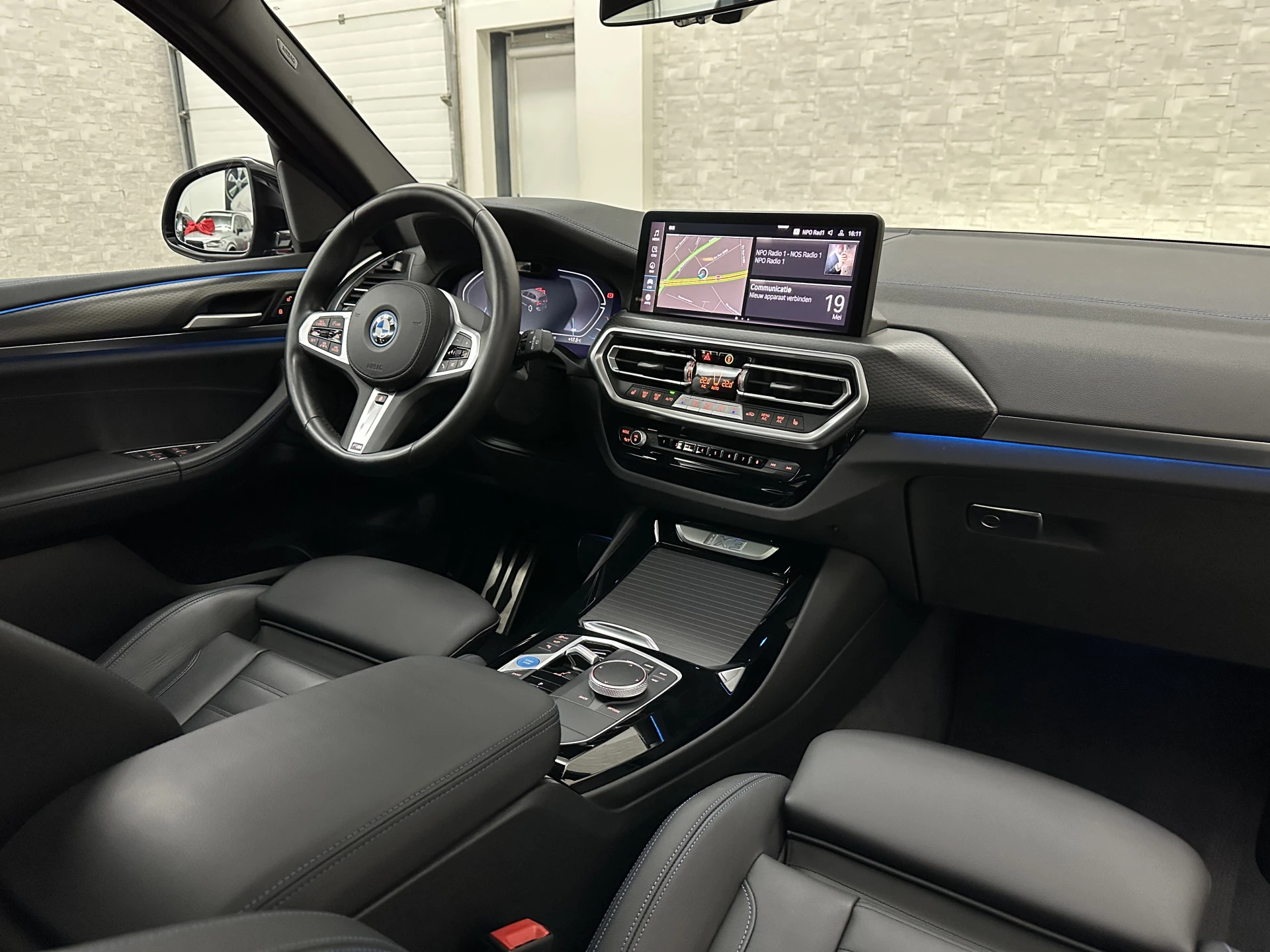 Hoofdafbeelding BMW iX3