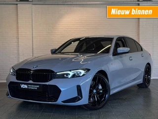 BMW 3 Serie 330i M-Sport Trekhaak Camera LED Harman Kardon 19''