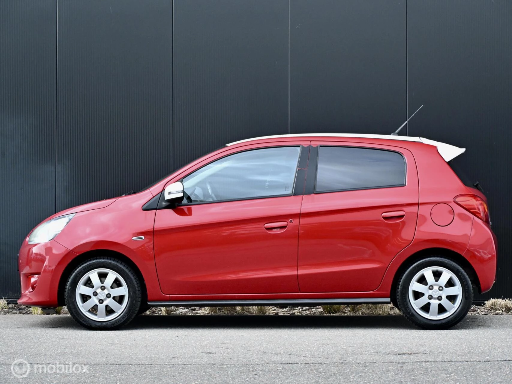 Hoofdafbeelding Mitsubishi Space Star