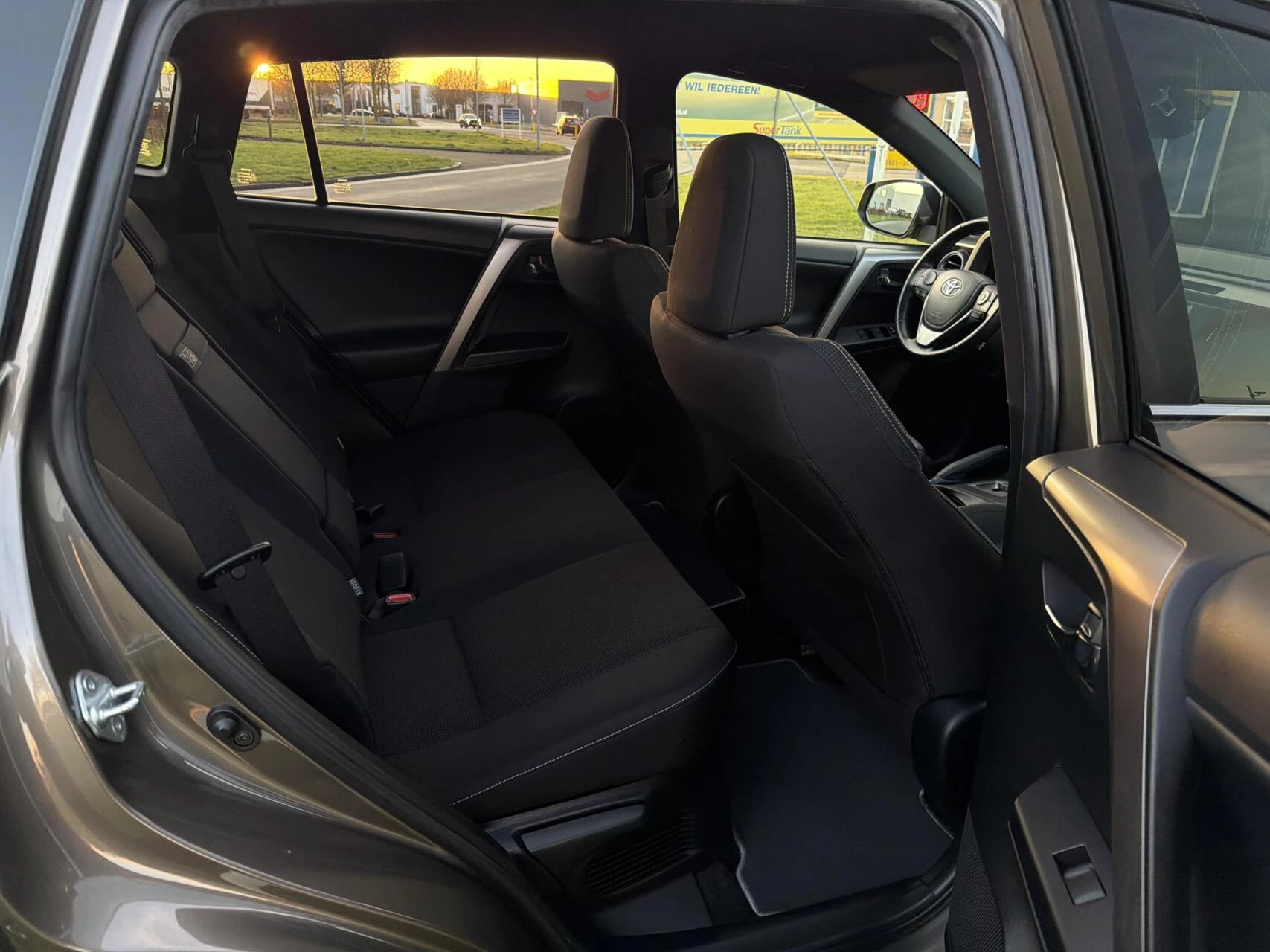 Hoofdafbeelding Toyota RAV4