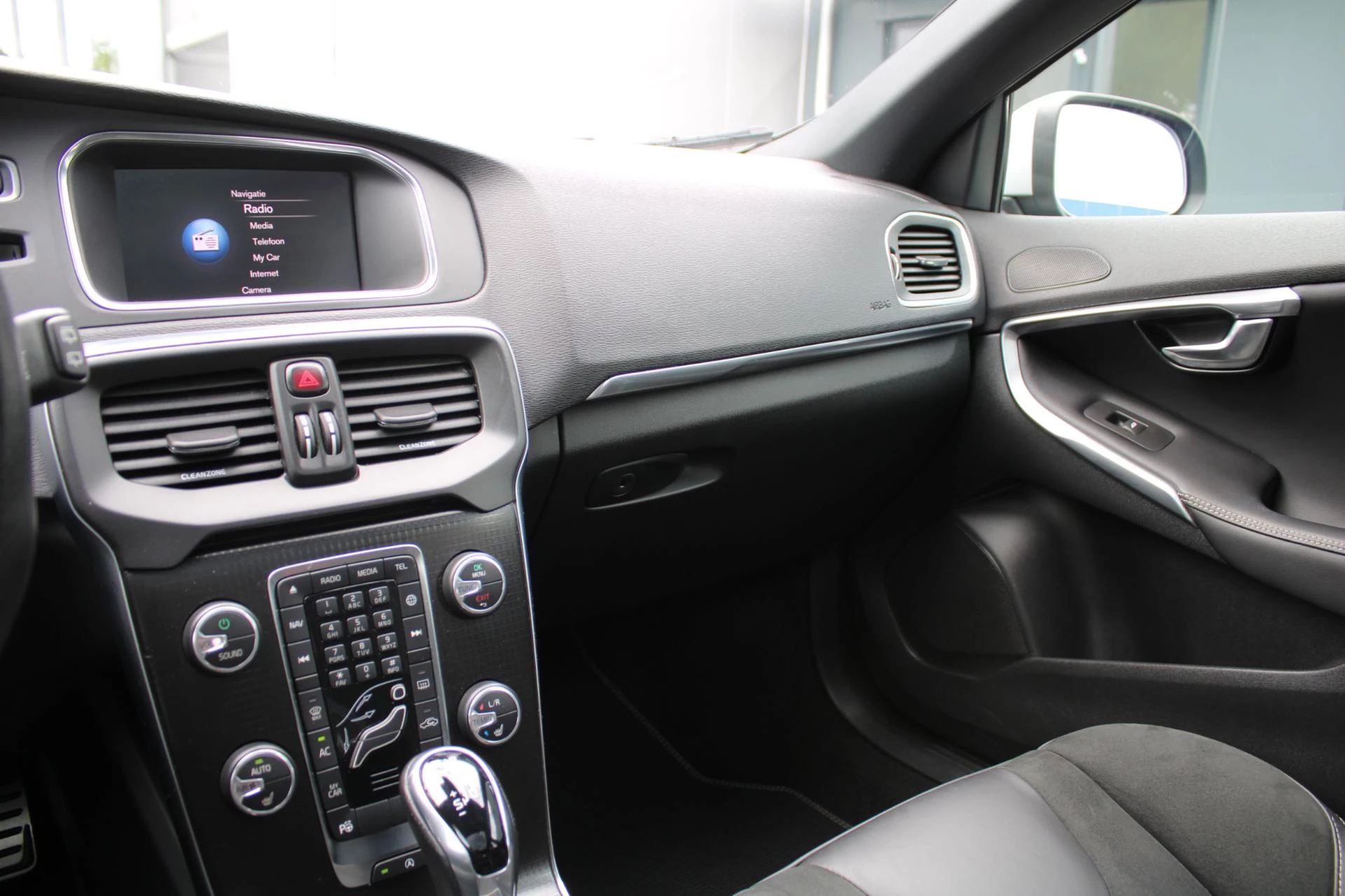 Hoofdafbeelding Volvo V40