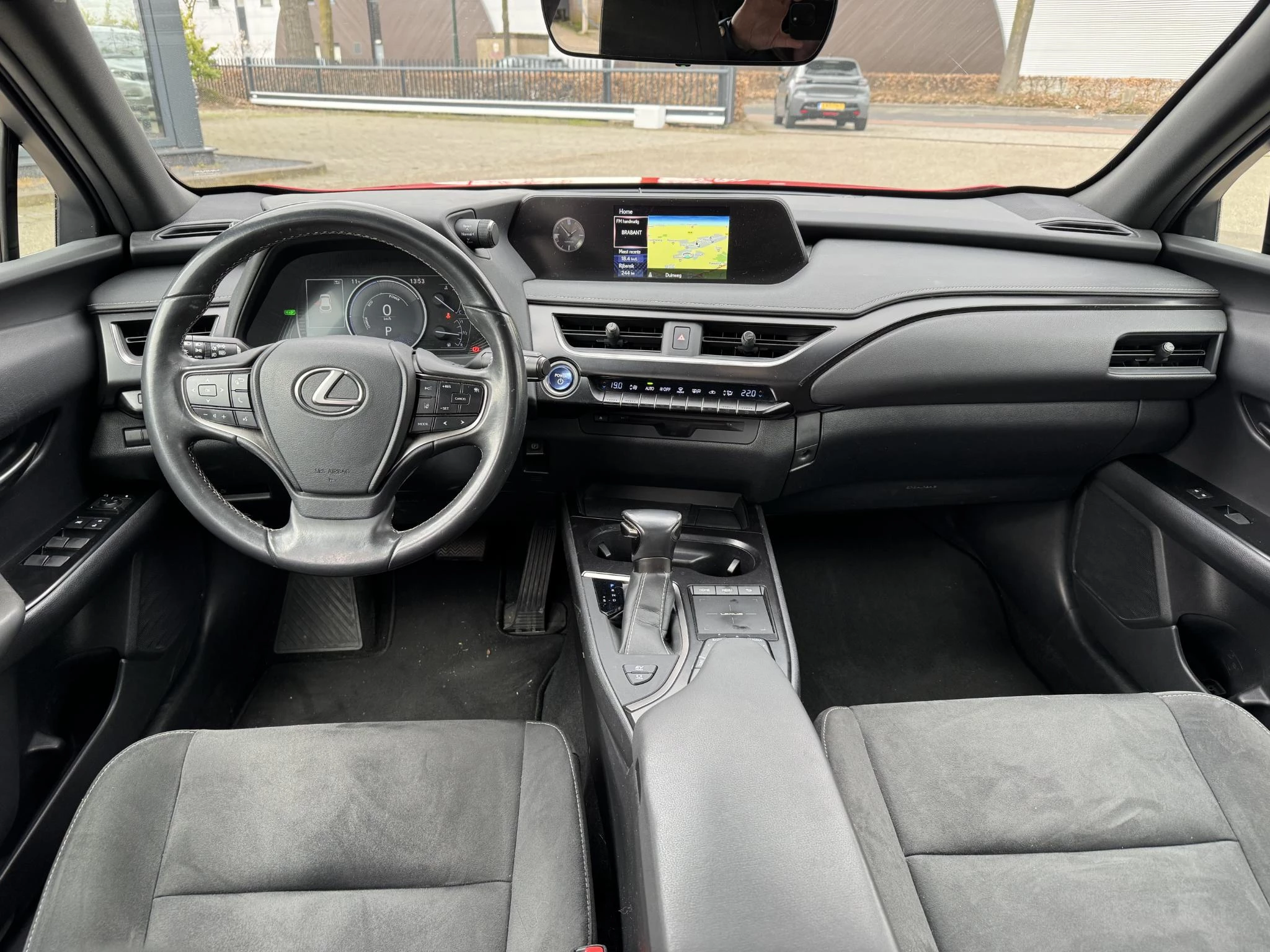 Hoofdafbeelding Lexus UX