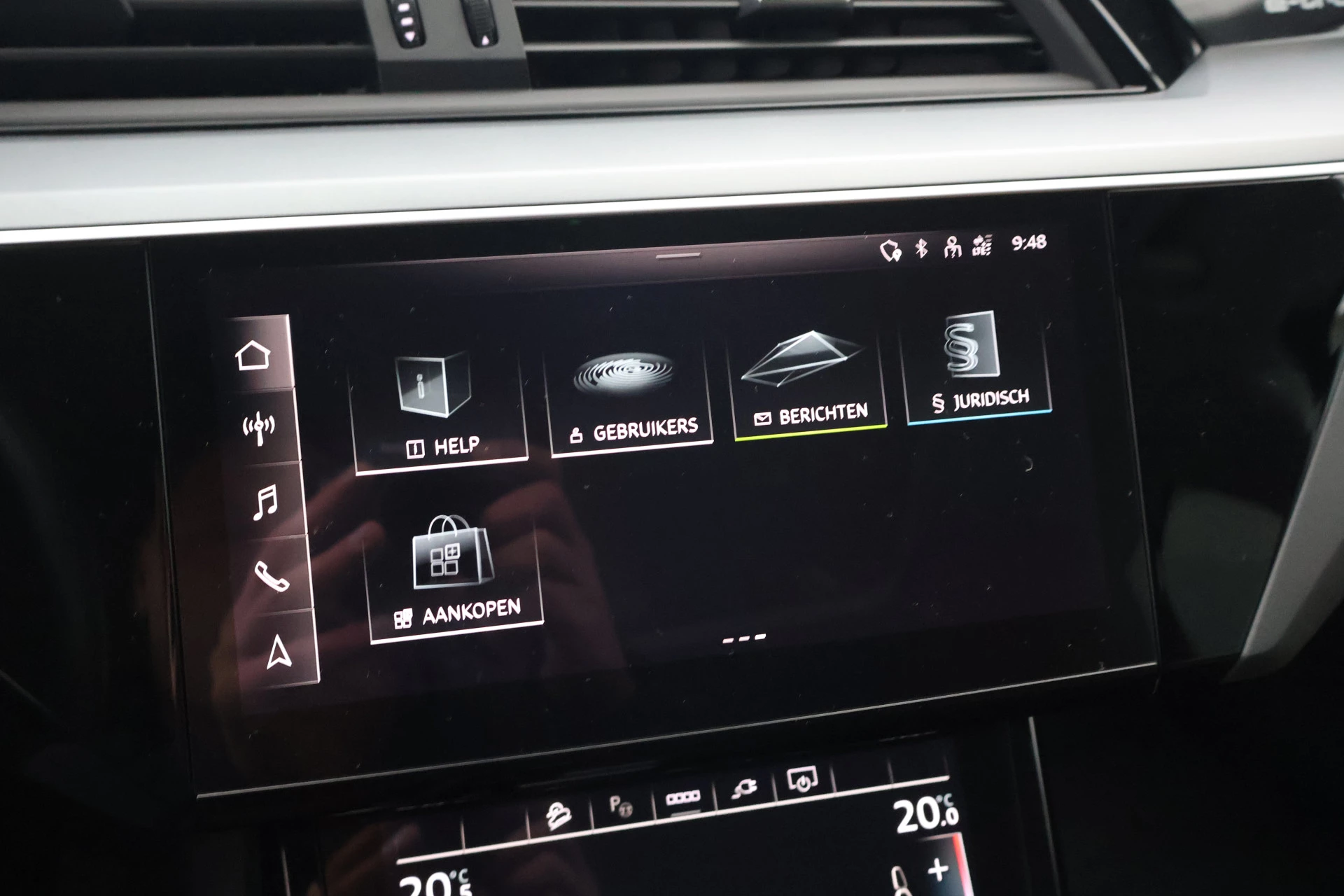 Hoofdafbeelding Audi e-tron