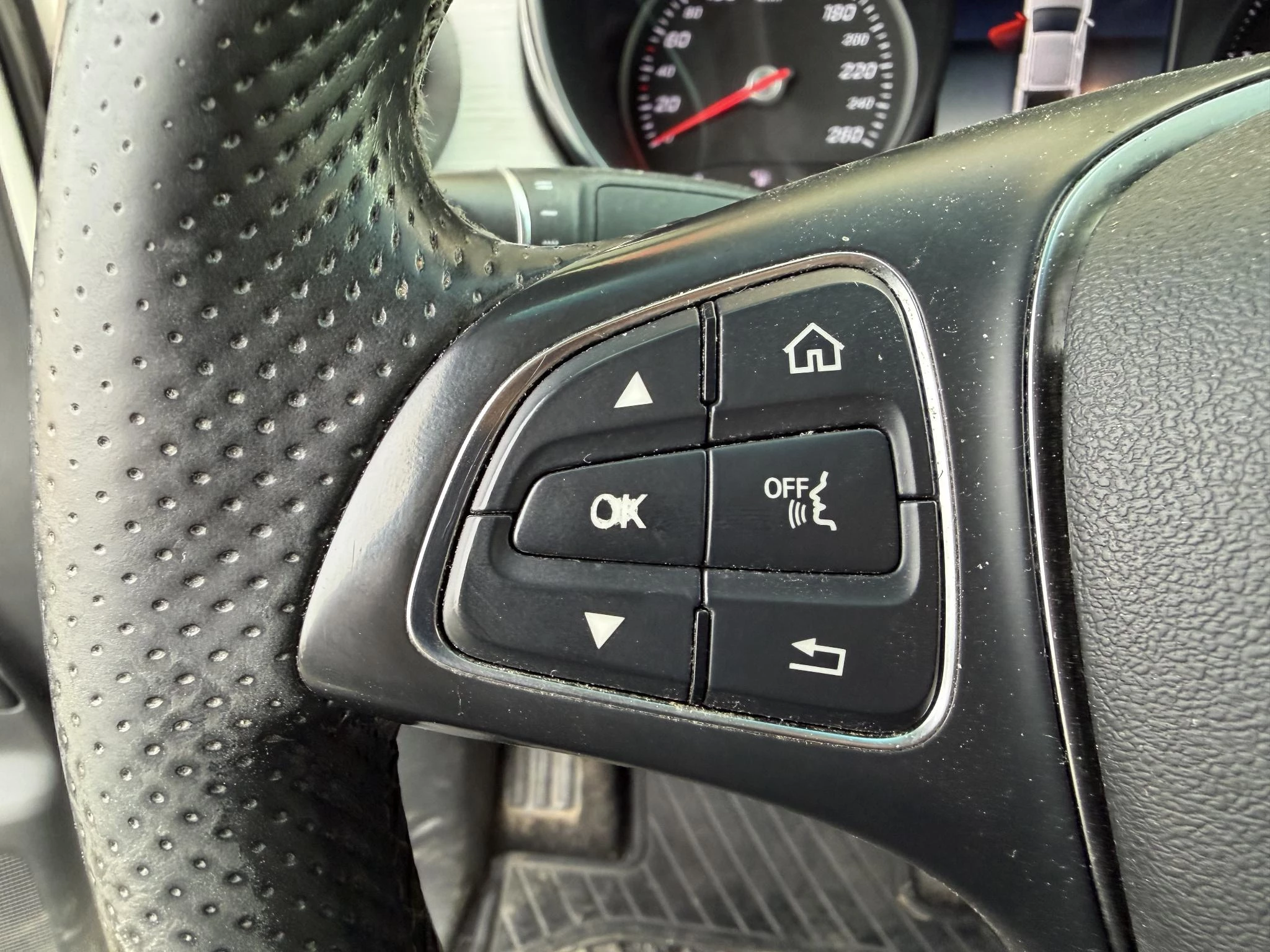 Hoofdafbeelding Mercedes-Benz X-Klasse