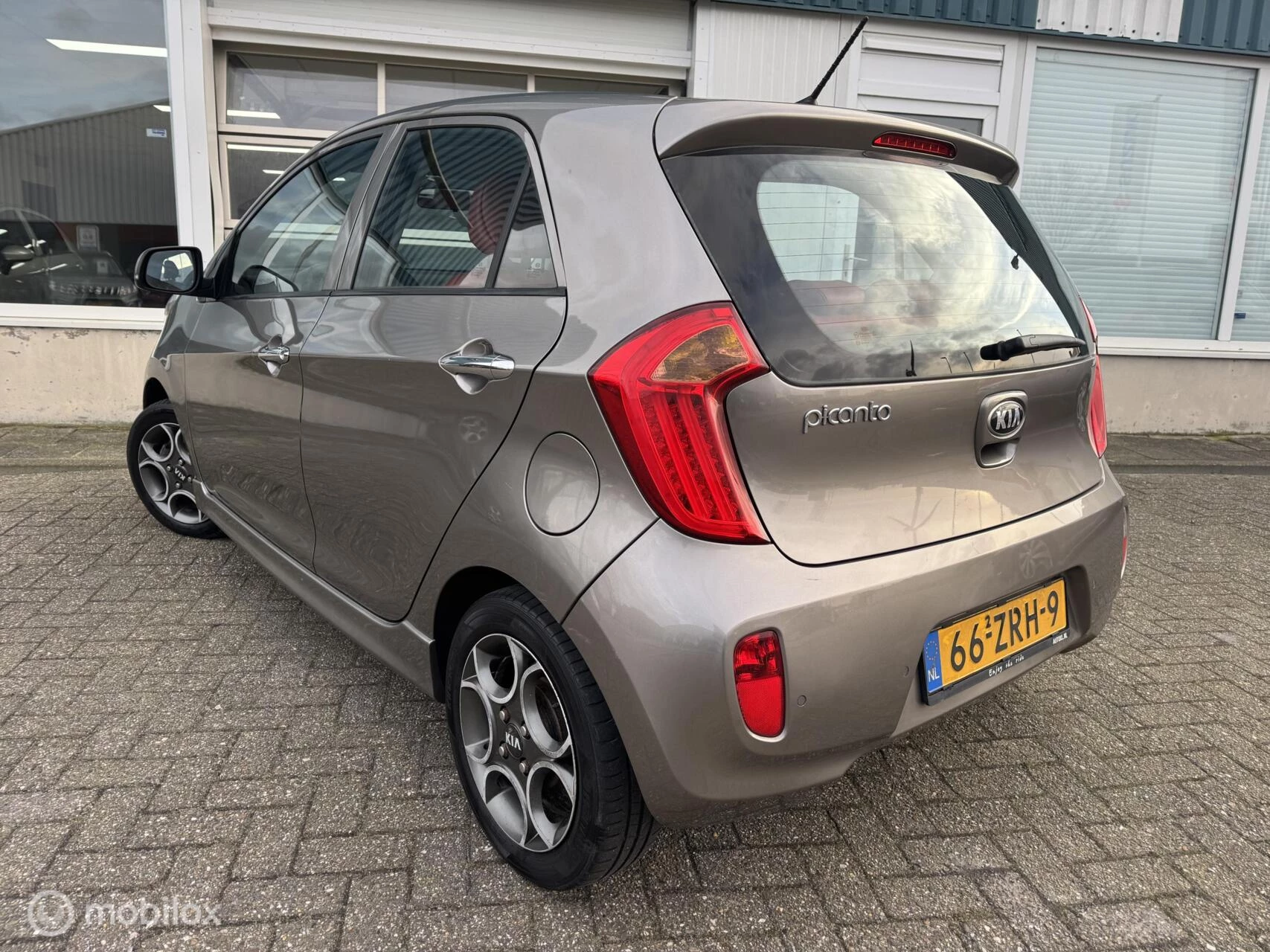 Hoofdafbeelding Kia Picanto