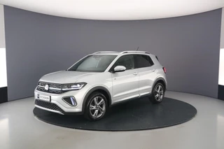 Hoofdafbeelding Volkswagen T-Cross Volkswagen T-Cross R-Line Business 1.0 TSI 115pk DSG Automaat Adaptive cruise control, Navigatie, Achteruitrijcamera, LED matrix koplampen, Stoelverwarming, Parkeersensoren, App connect