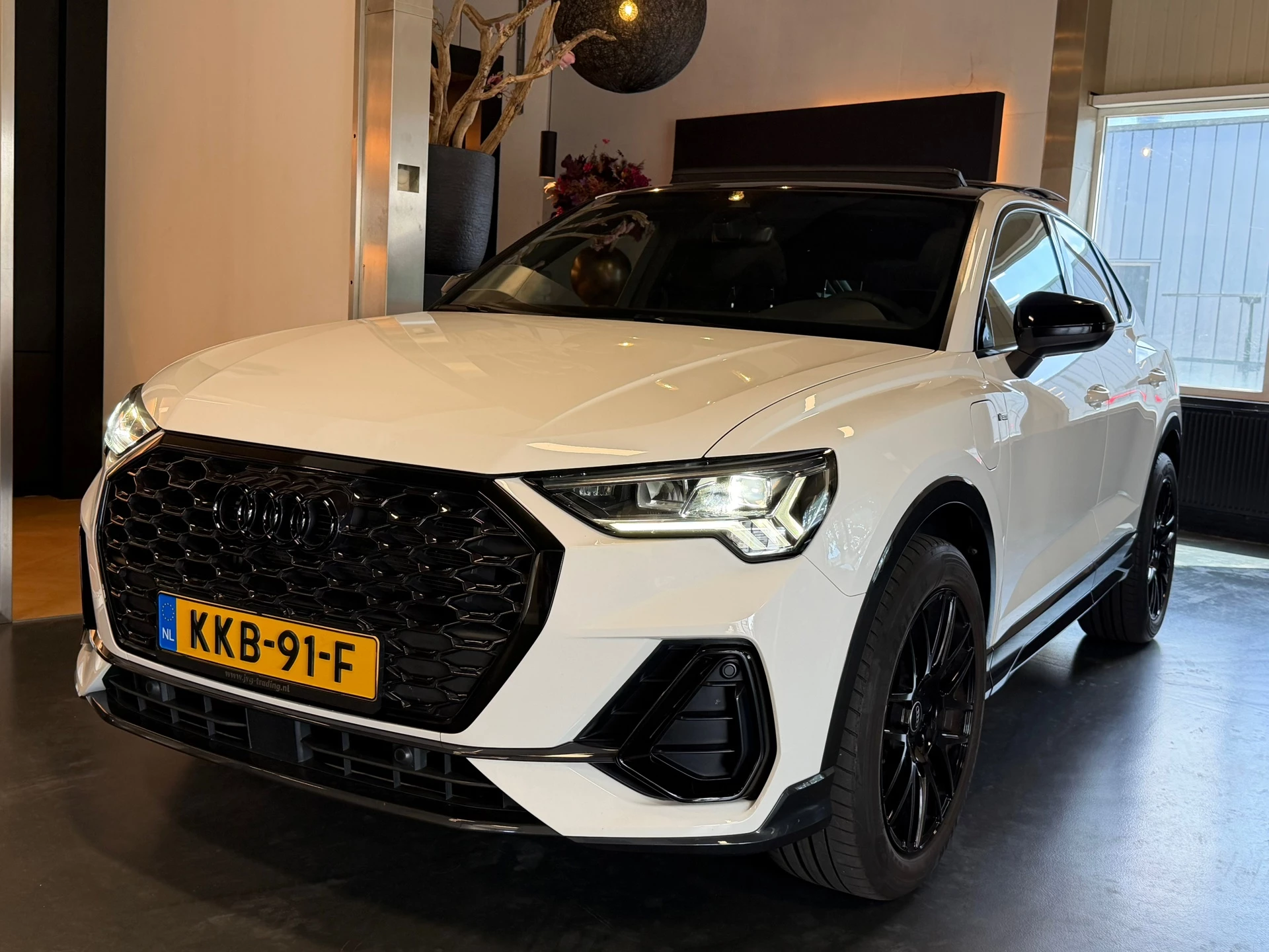 Hoofdafbeelding Audi Q3