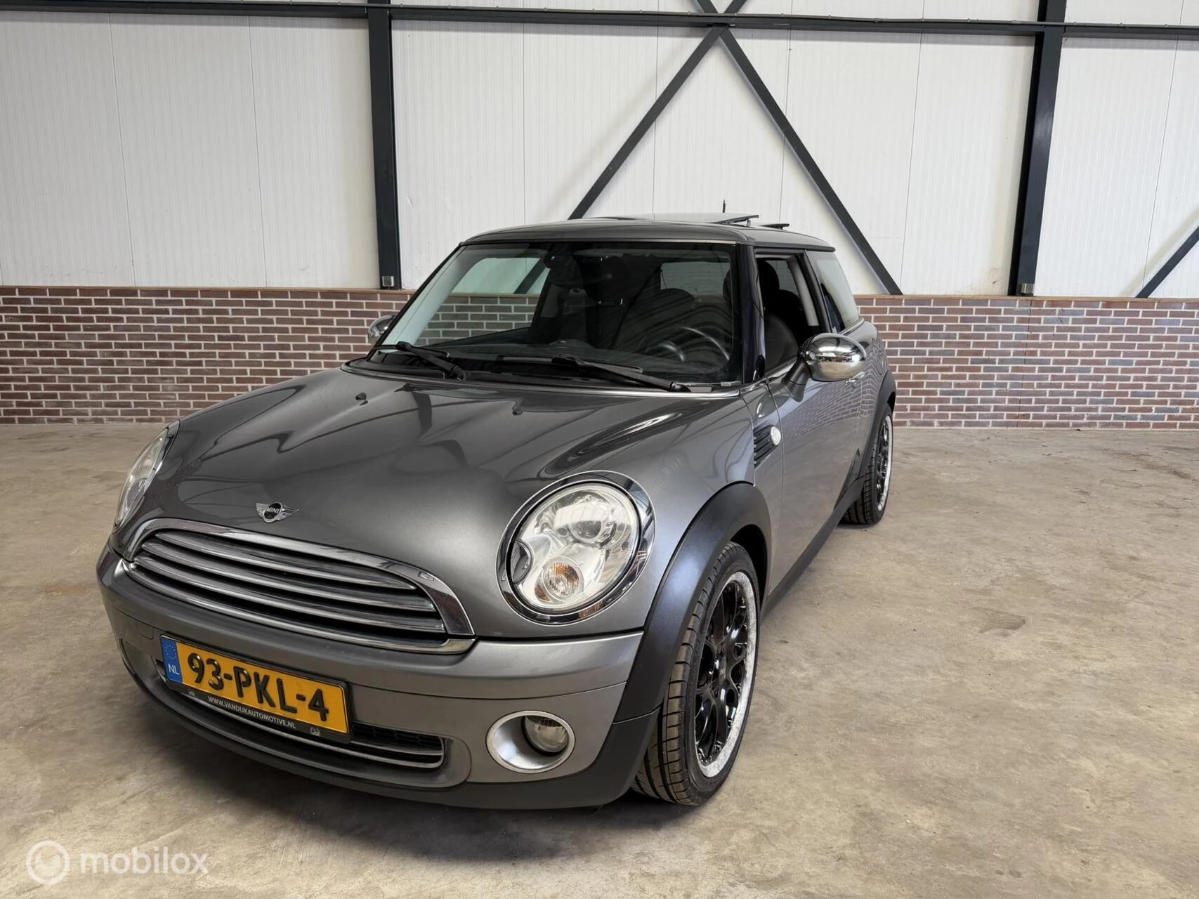 Hoofdafbeelding MINI One