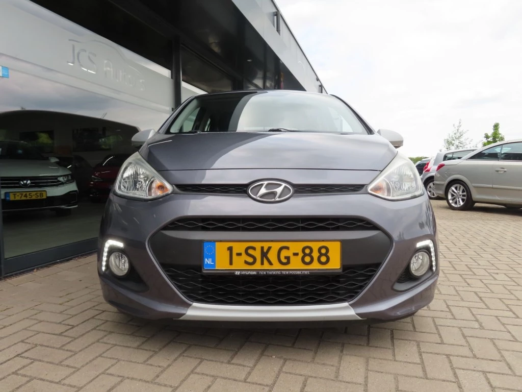 Hoofdafbeelding Hyundai i10
