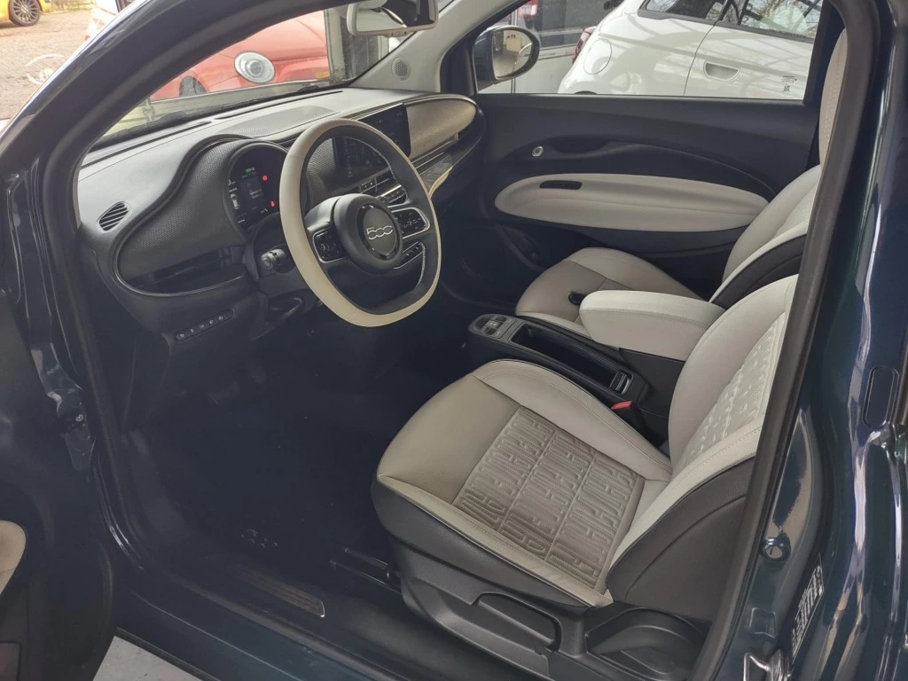 Hoofdafbeelding Fiat 500e