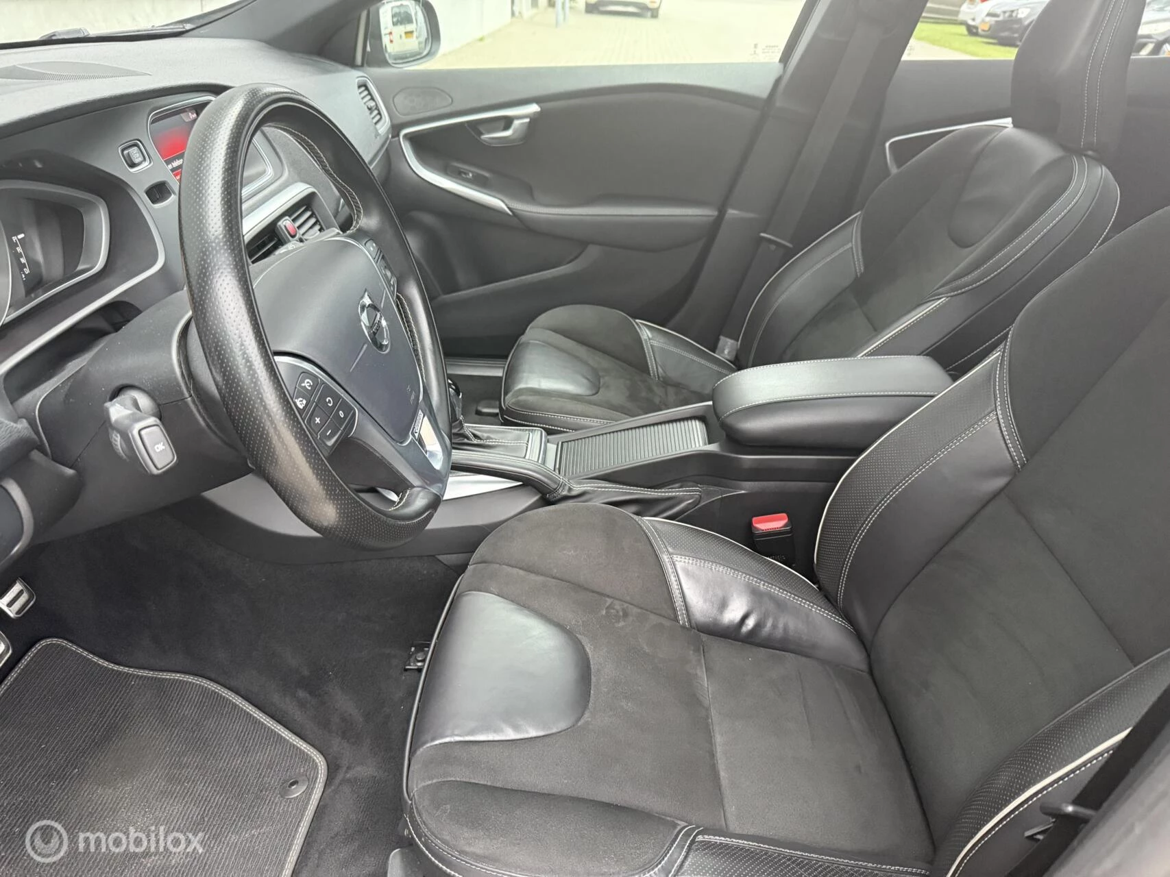 Hoofdafbeelding Volvo V40