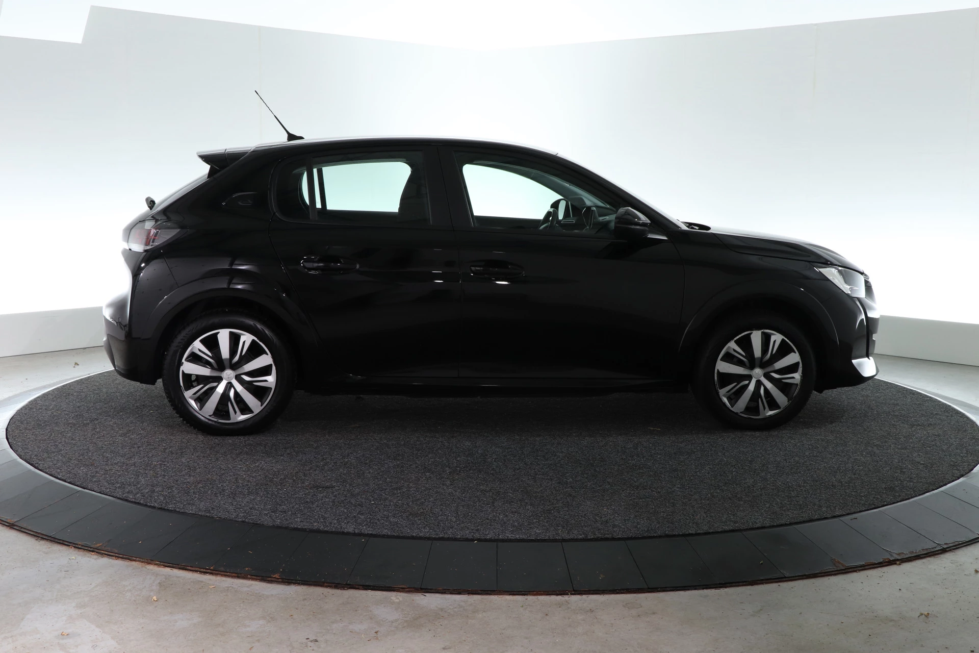 Hoofdafbeelding Peugeot e-208