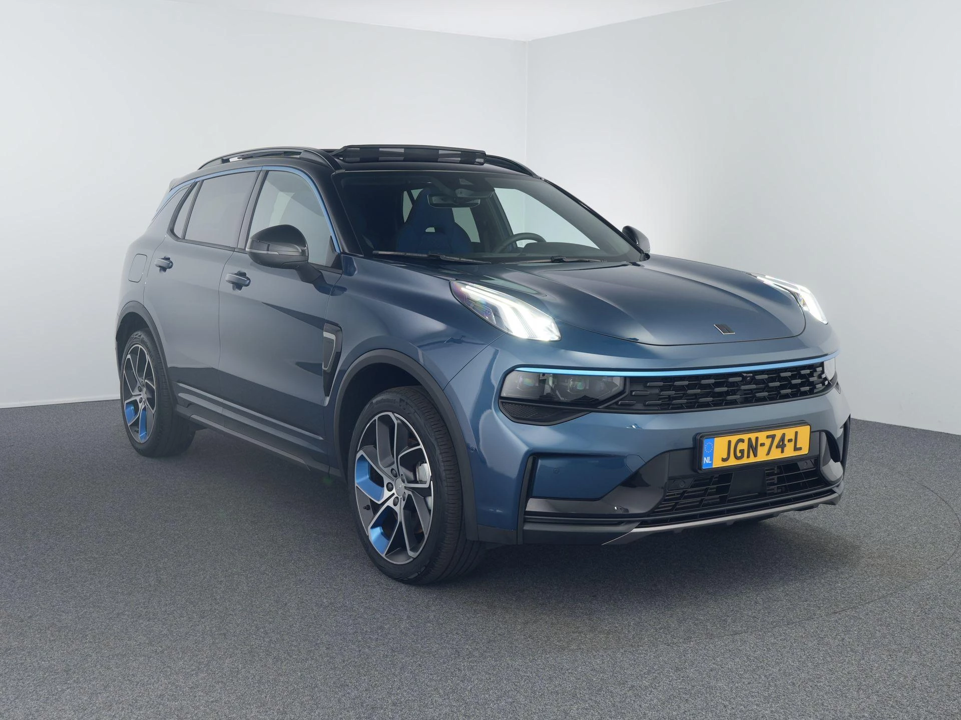 Hoofdafbeelding Lynk & Co 01
