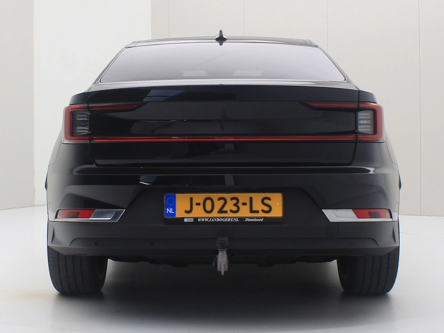 Hoofdafbeelding Polestar 2