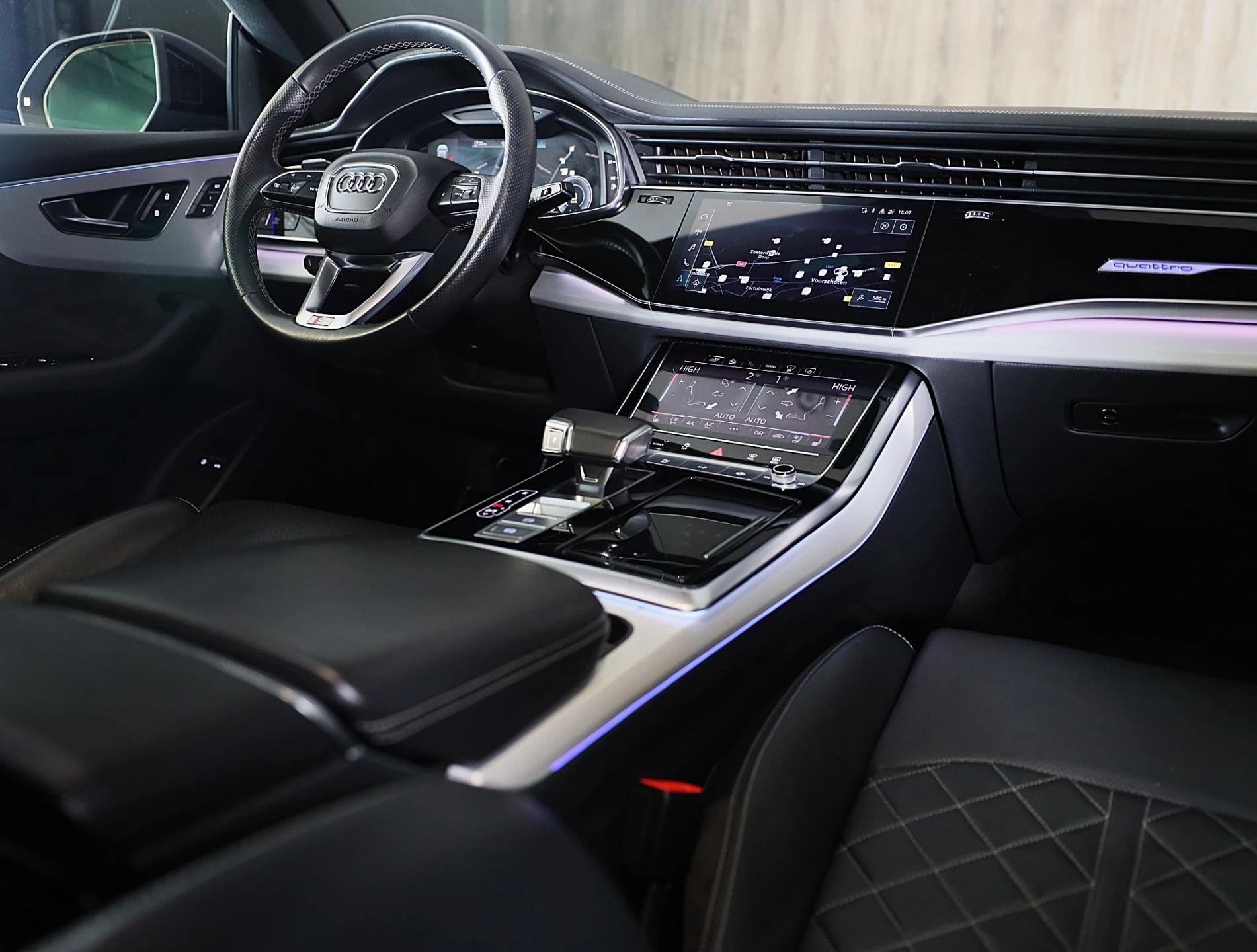 Hoofdafbeelding Audi Q8