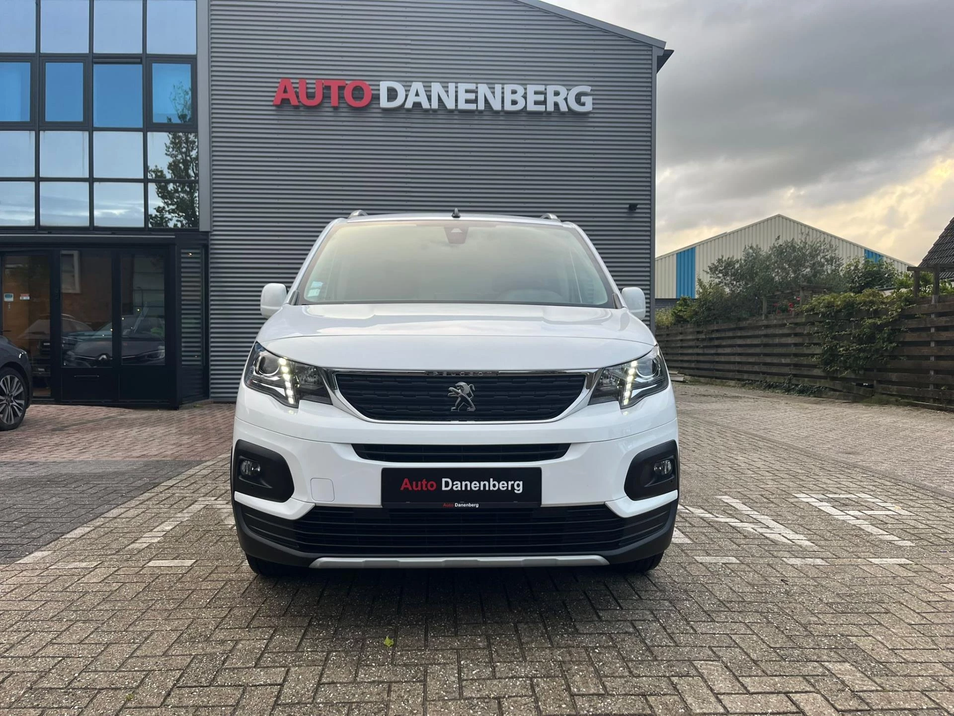 Hoofdafbeelding Peugeot Rifter