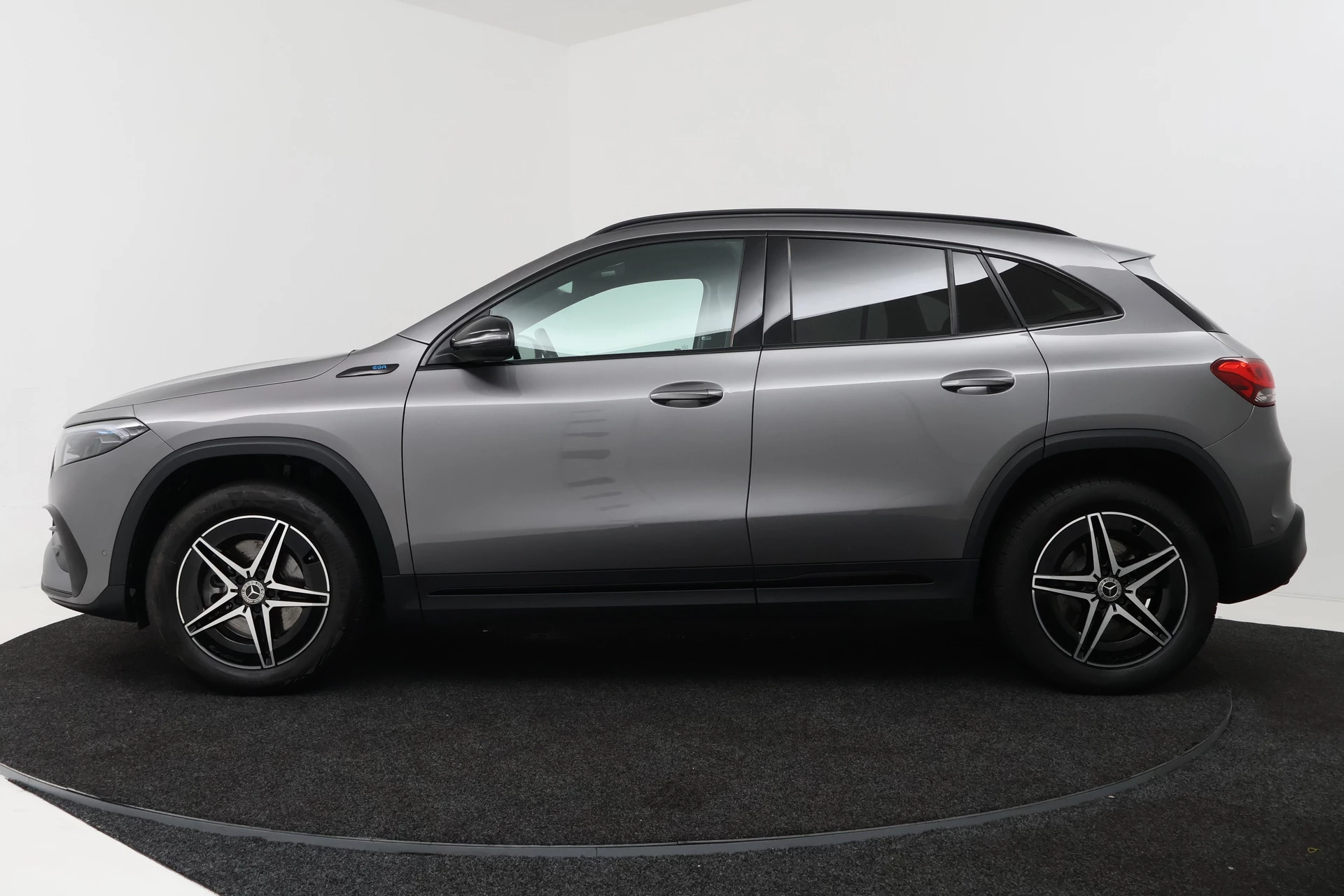 Hoofdafbeelding Mercedes-Benz EQA