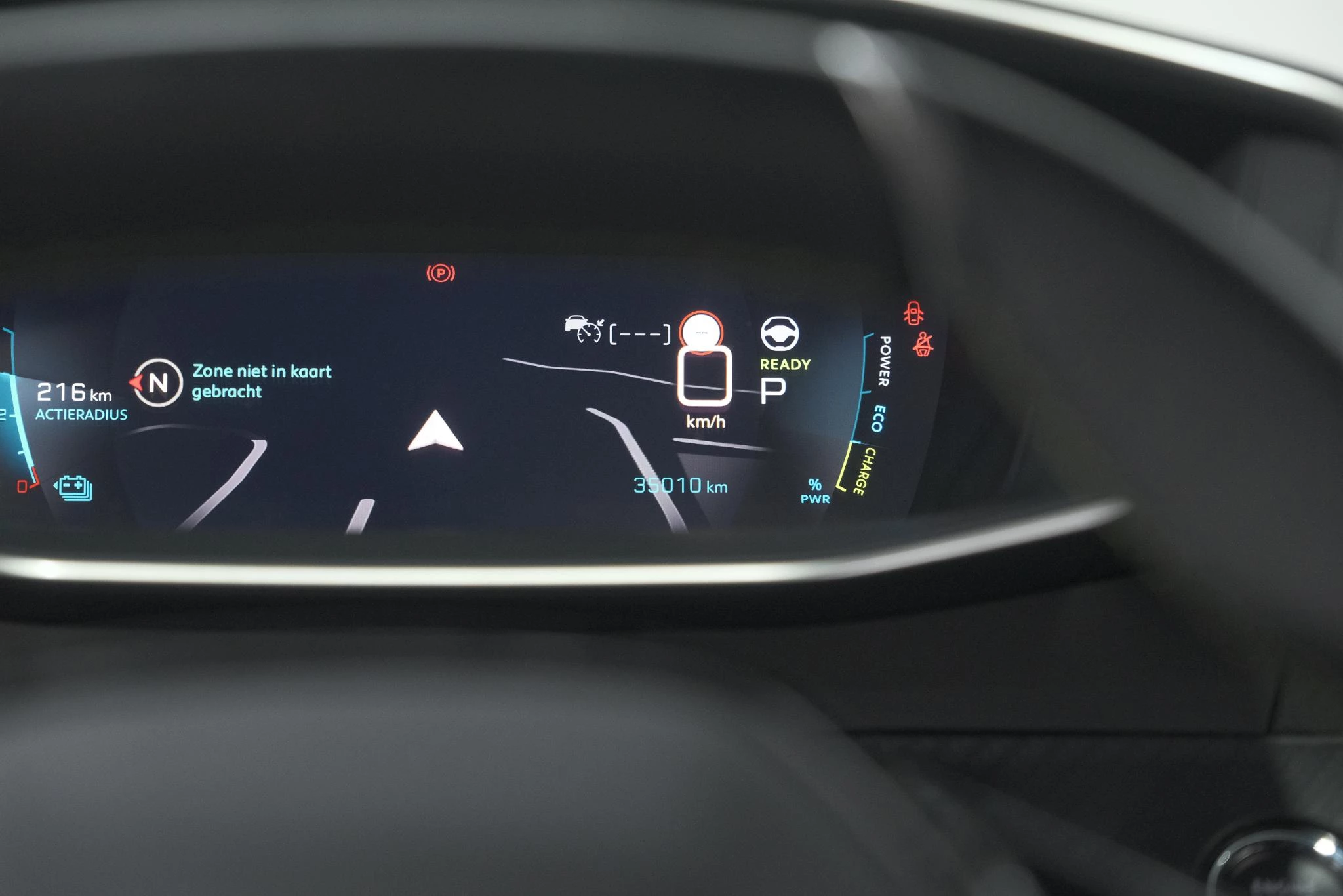 Hoofdafbeelding Peugeot e-2008