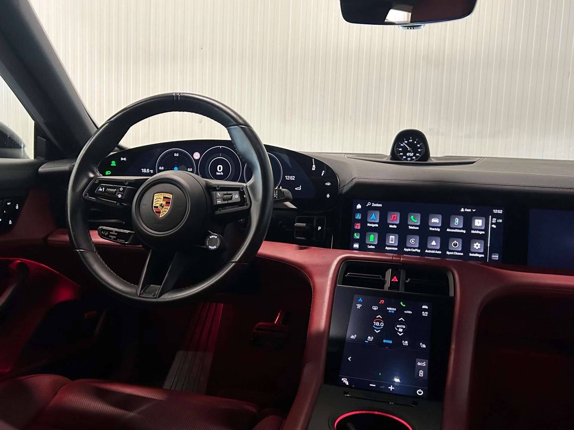 Hoofdafbeelding Porsche Taycan
