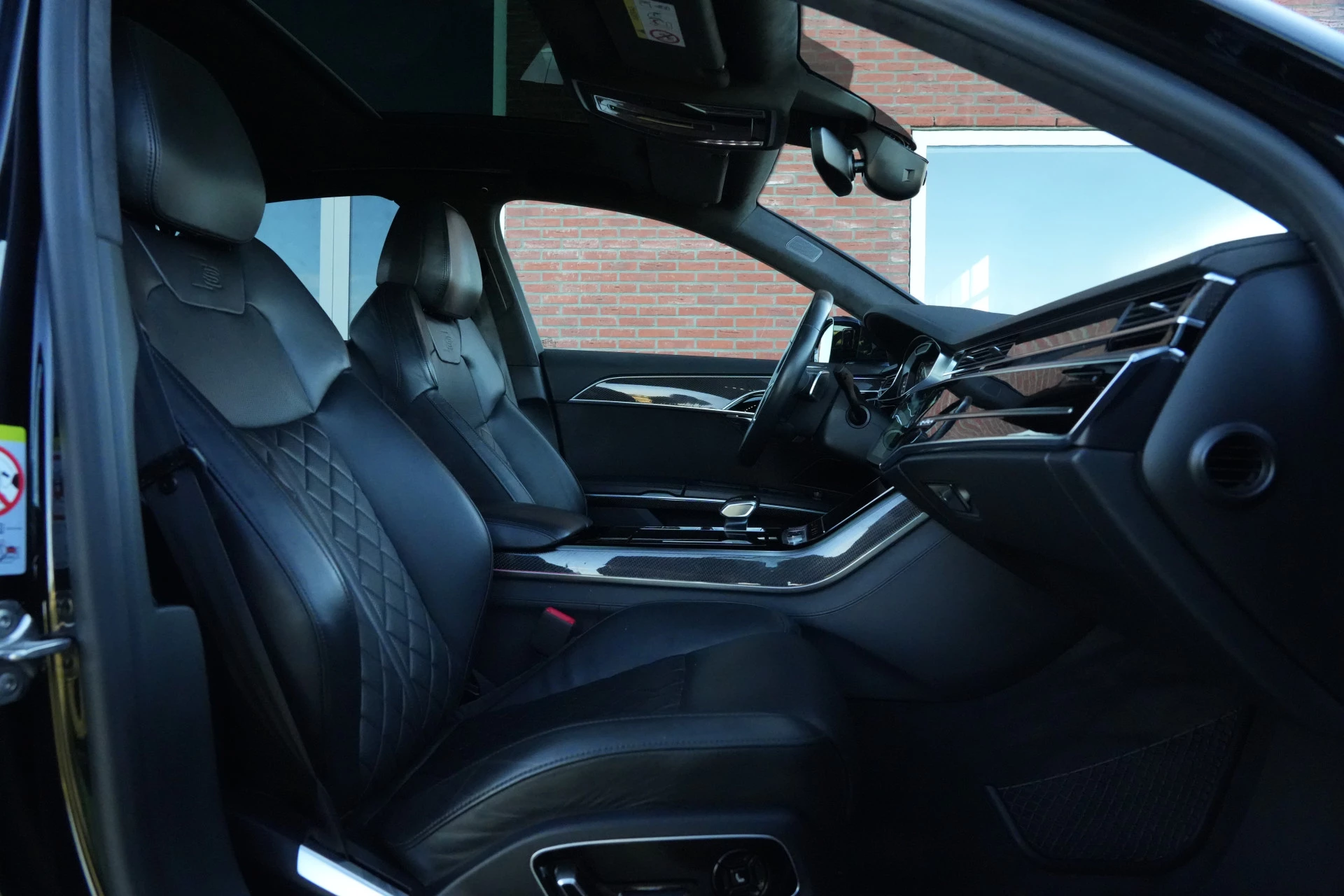 Hoofdafbeelding Audi S8