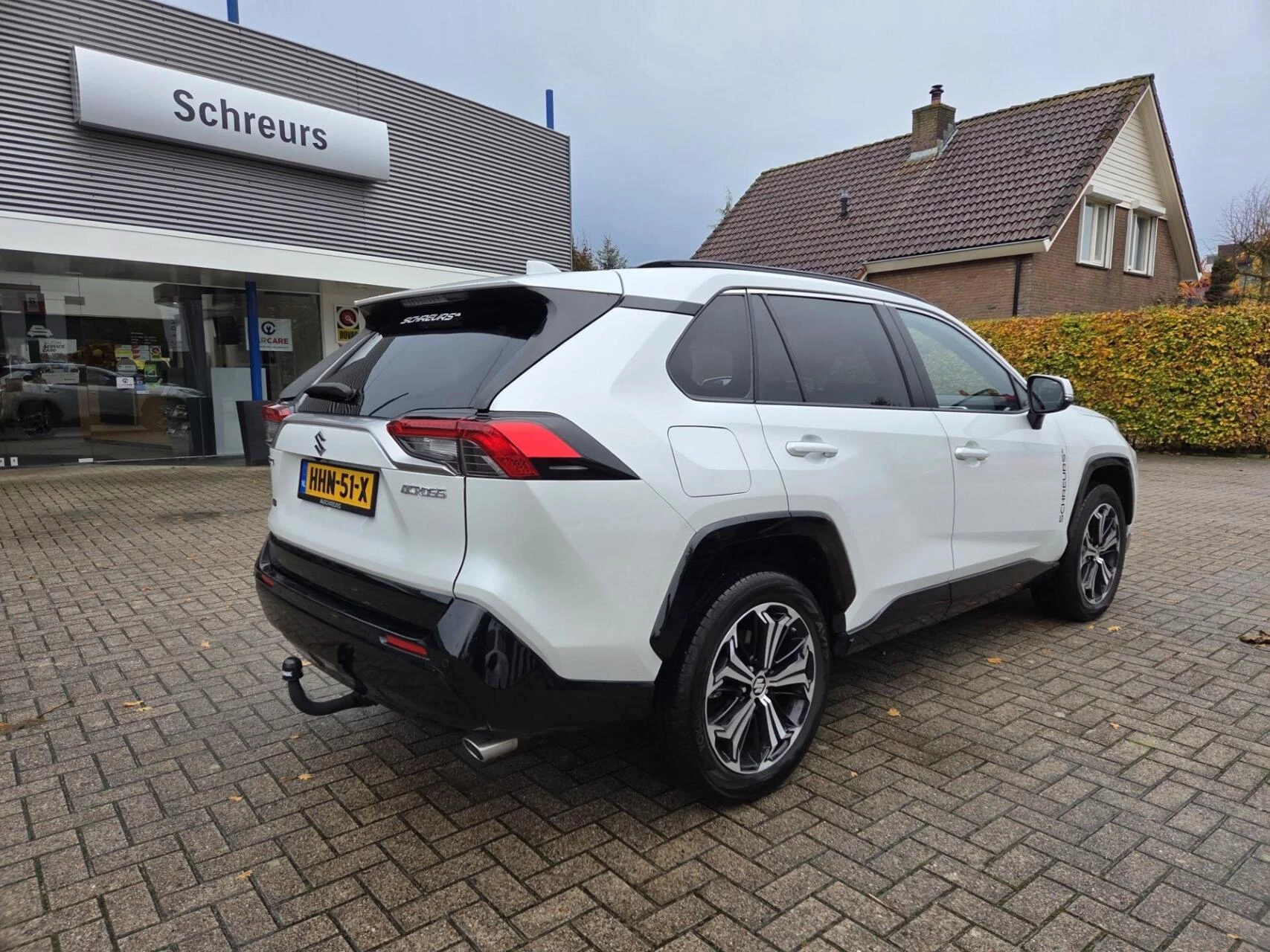 Hoofdafbeelding Suzuki Across