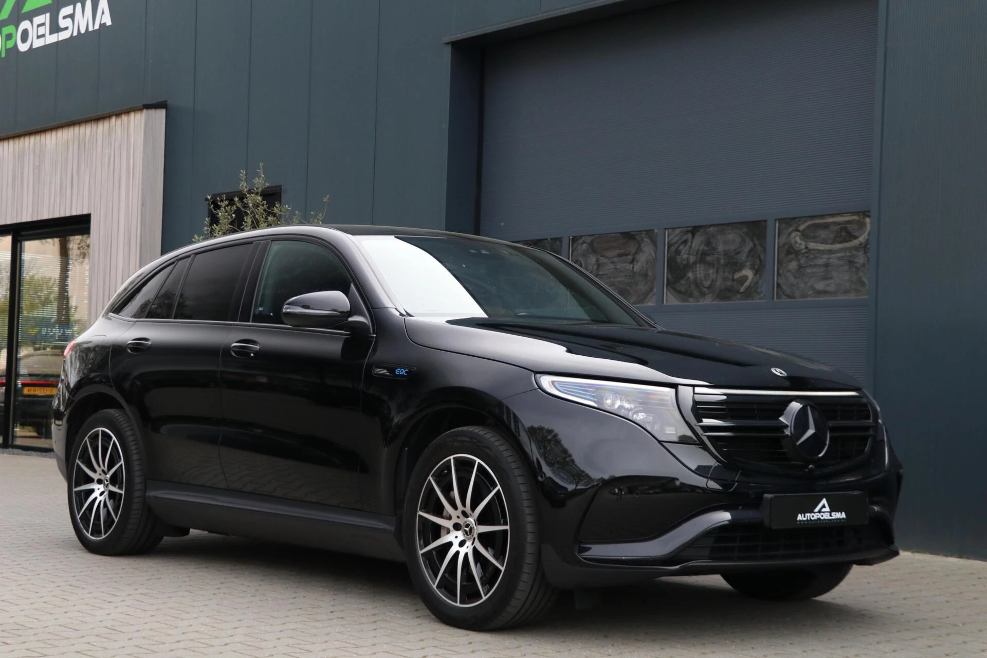 Hoofdafbeelding Mercedes-Benz EQC