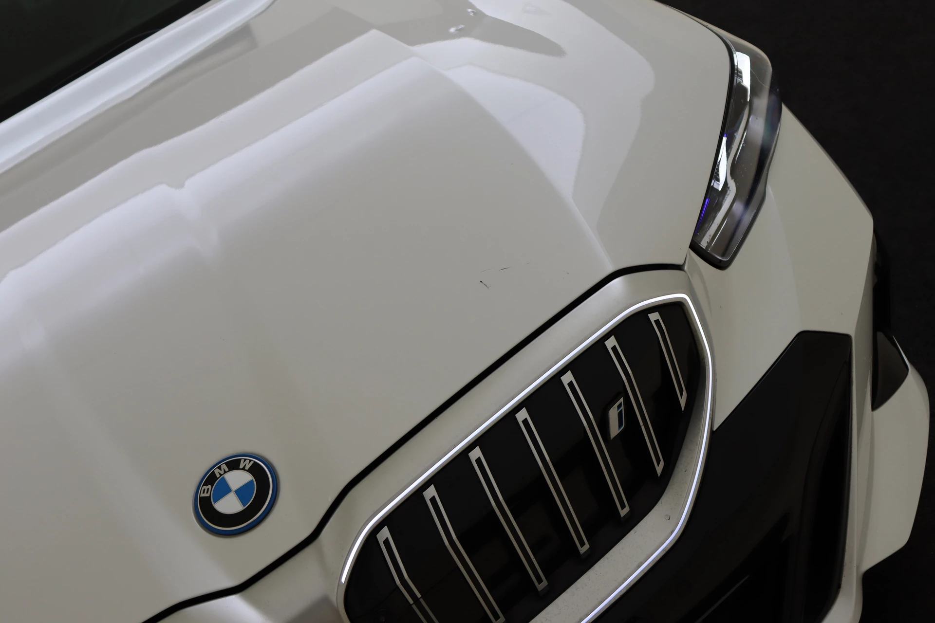 Hoofdafbeelding BMW i5