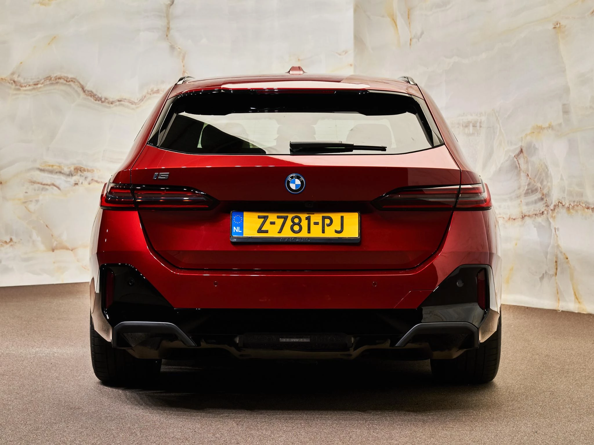 Hoofdafbeelding BMW i5