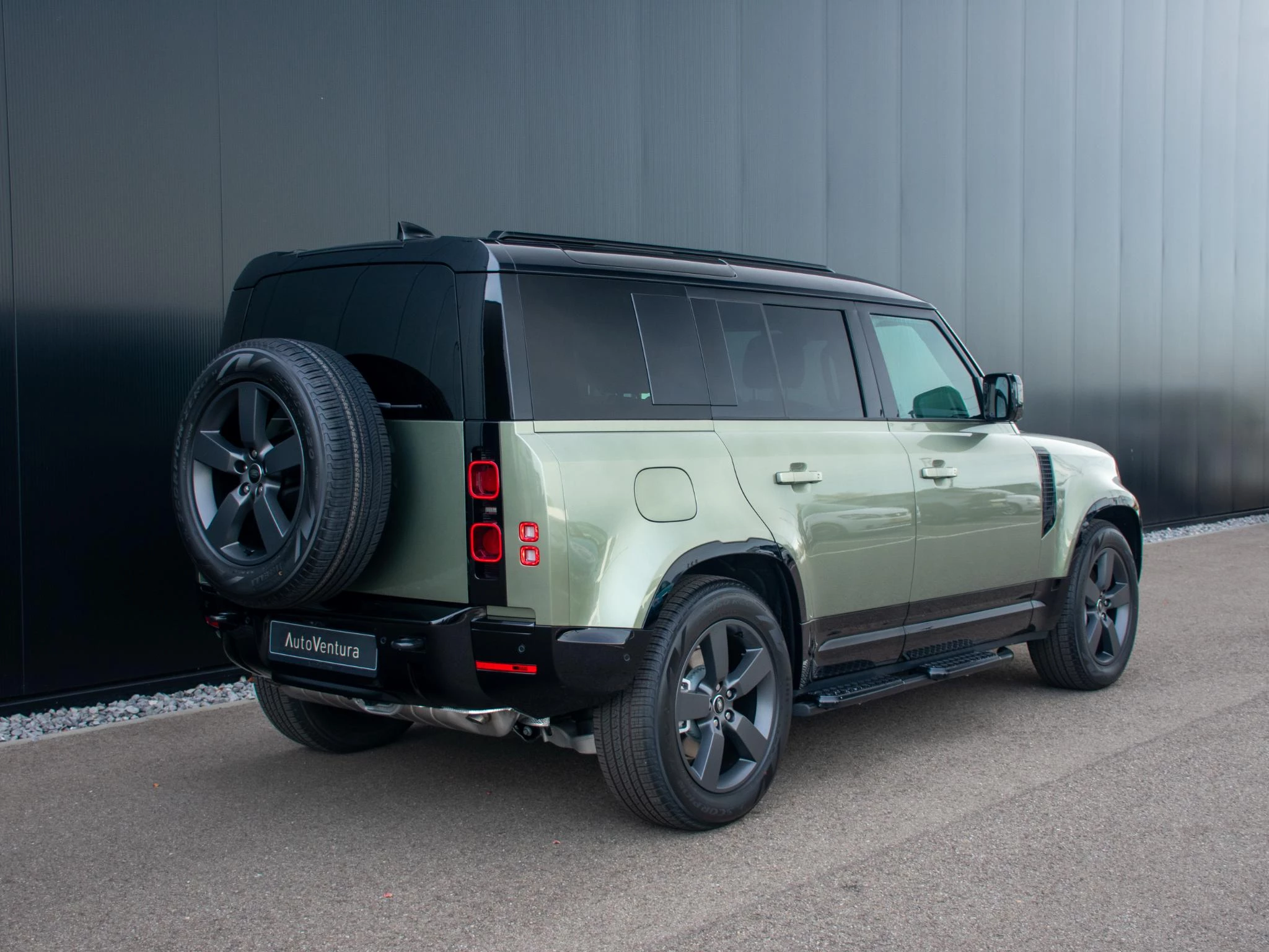 Hoofdafbeelding Land Rover Defender