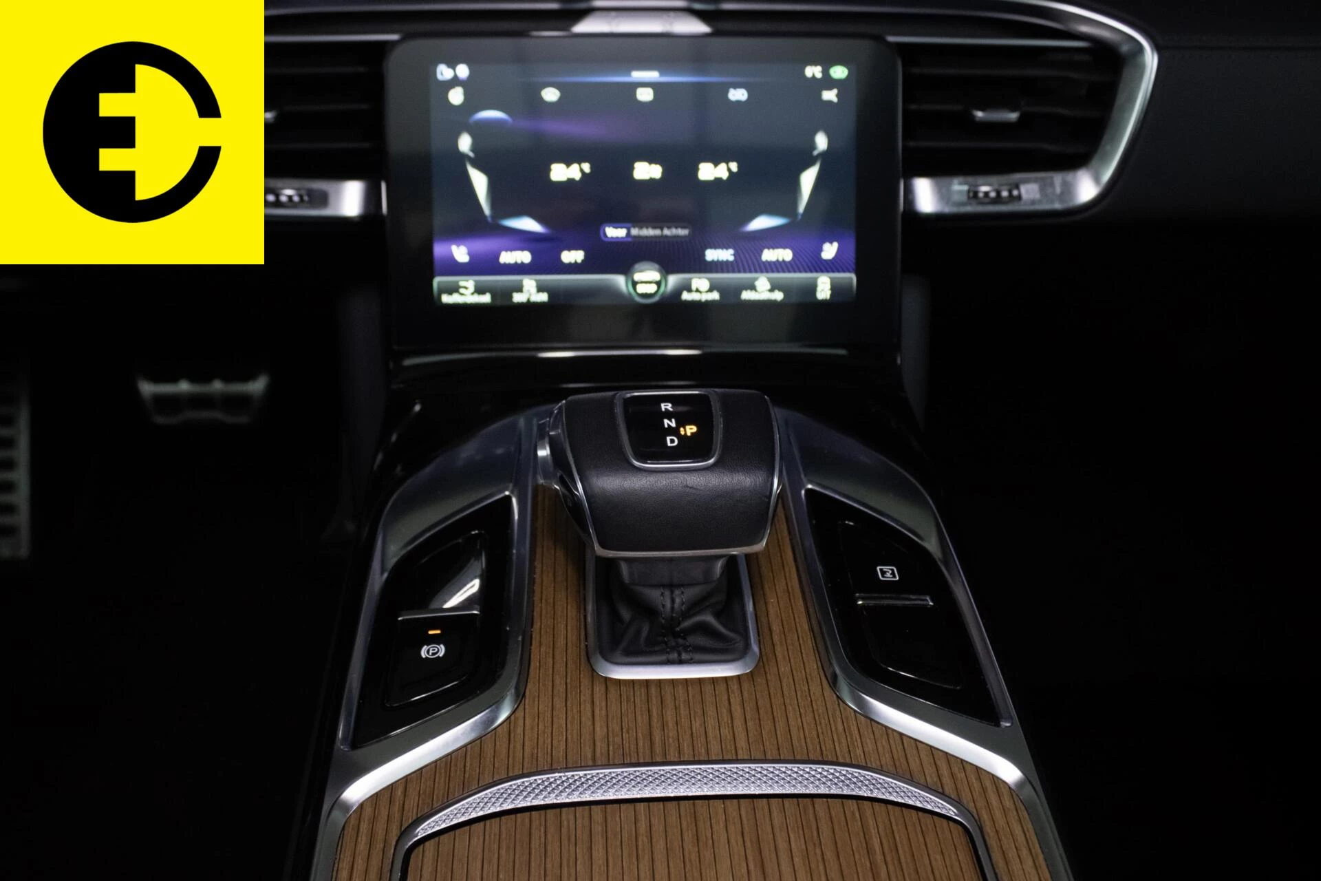 Hoofdafbeelding Hongqi E-HS9