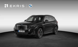 Hoofdafbeelding BMW iX1 BMW iX1 eDrive20 67 kWh | M-Sport Pro | Adaptive Cruise | Trekhaak | Harman Kardon | Panoramadak | Elektrisch Verstelbare Stoelen | Massage |