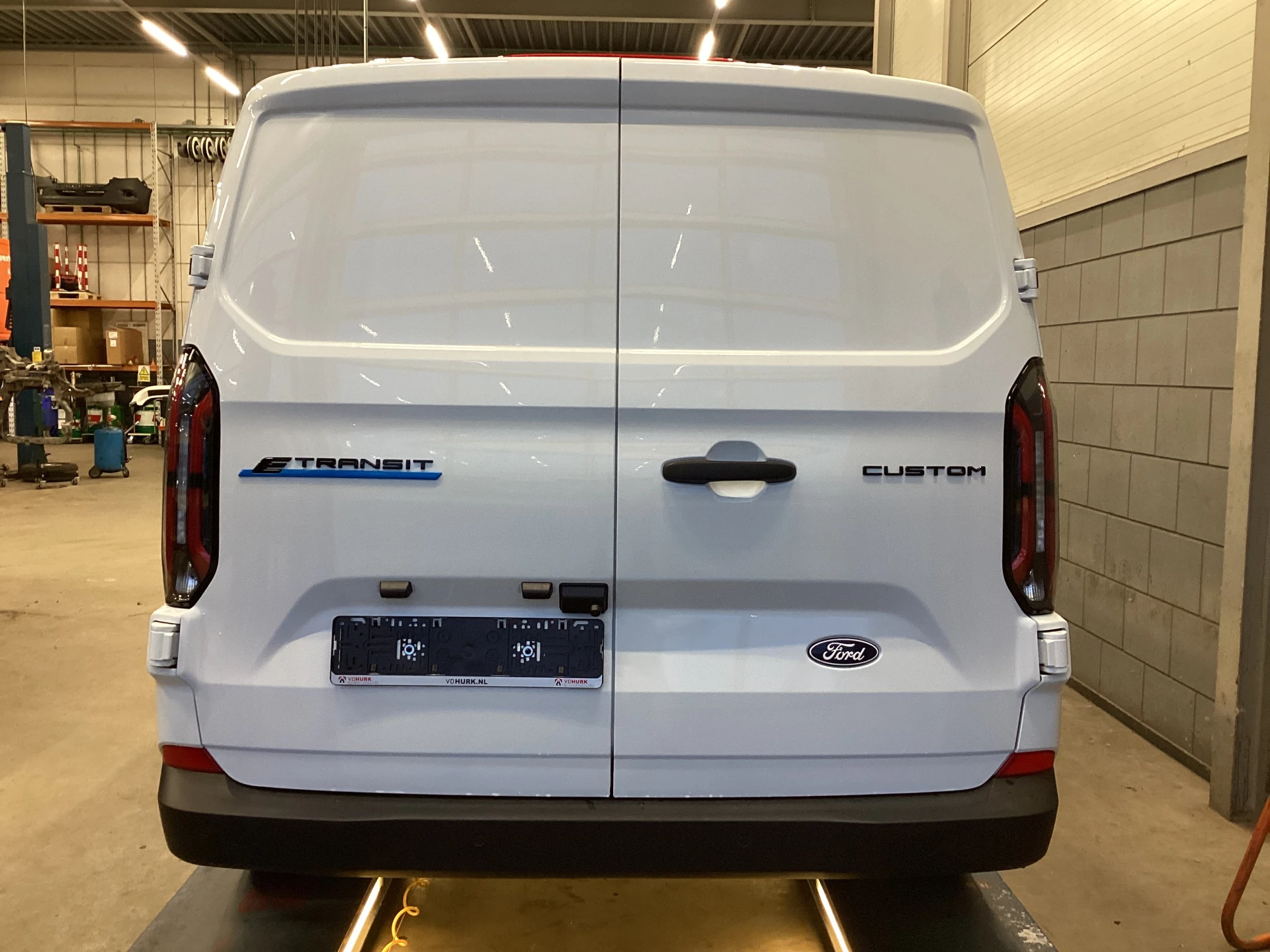 Hoofdafbeelding Ford E-Transit Custom
