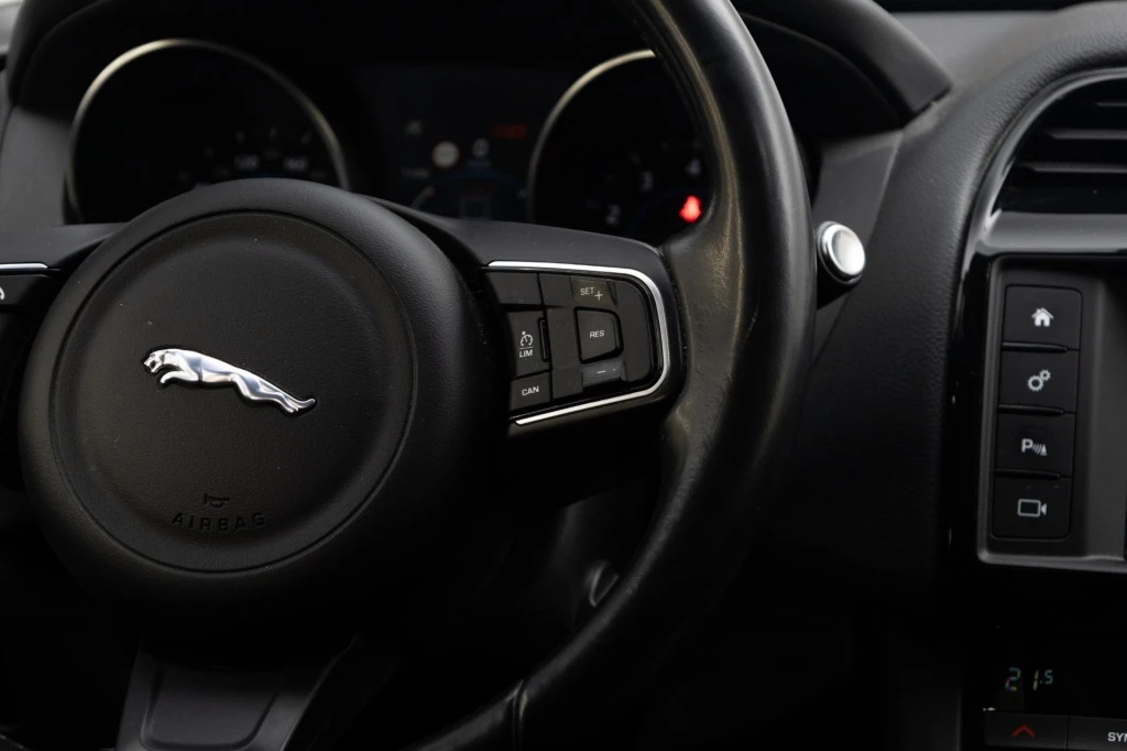 Hoofdafbeelding Jaguar F-PACE