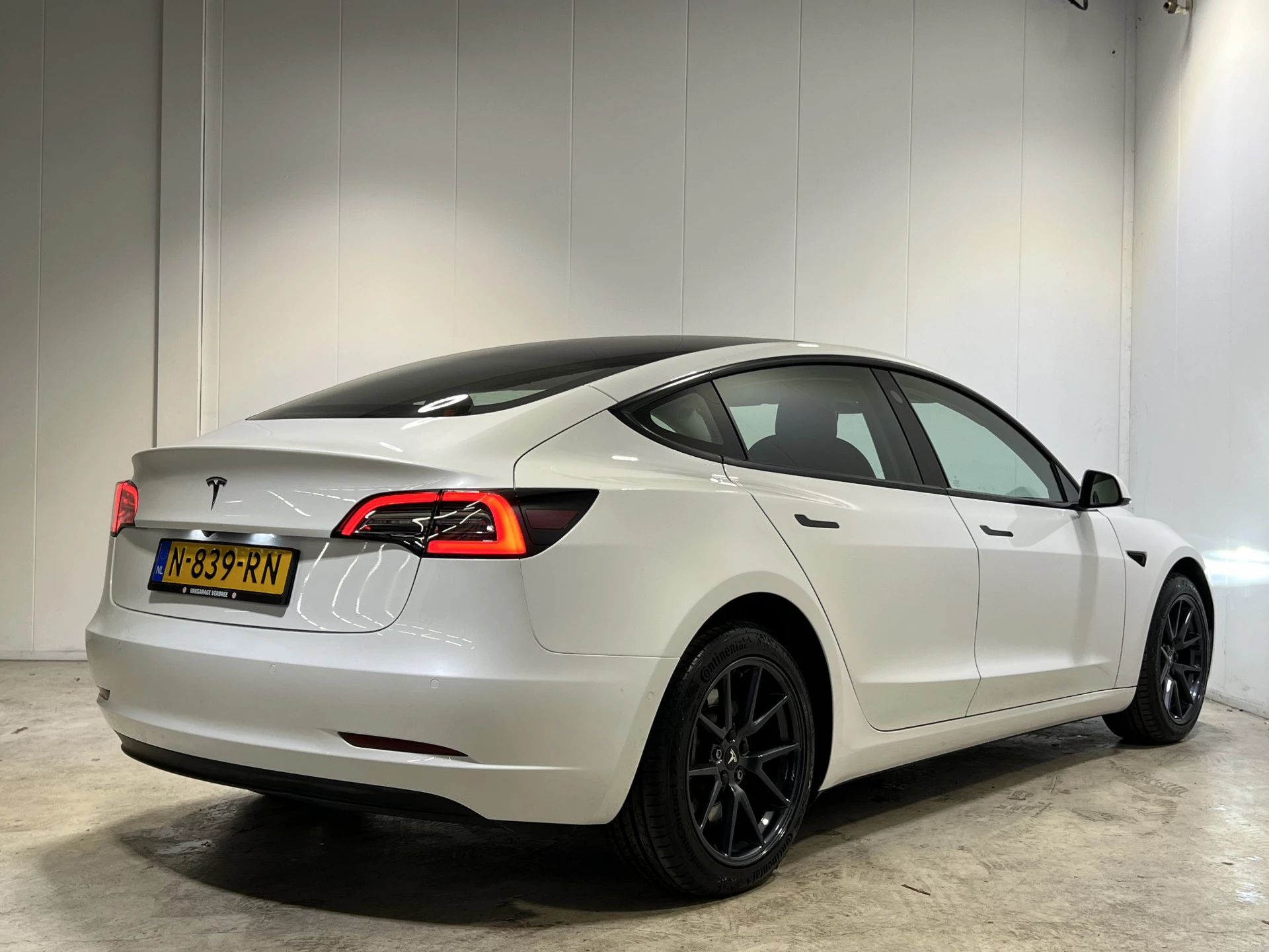 Hoofdafbeelding Tesla Model 3