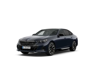 BMW i5 M60 xDrive 84 kWh | < Sportpakket Pro | Equipment Pack Pro | Travel Pack