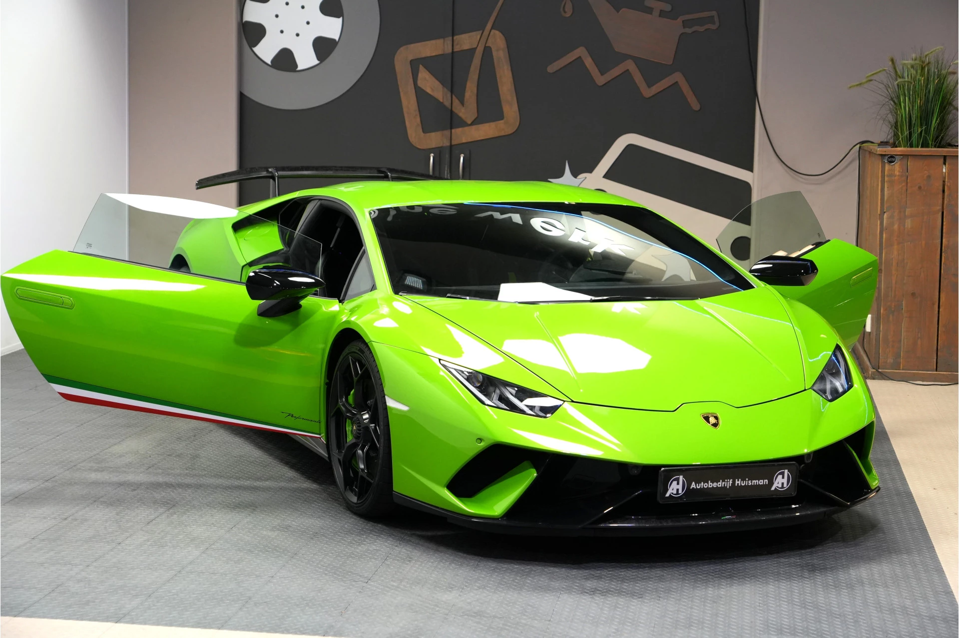 Hoofdafbeelding Lamborghini Huracán